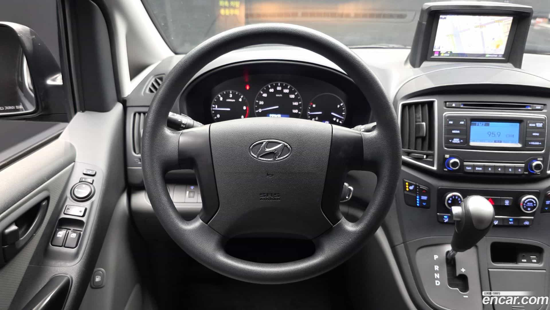 Starex Hyundai 2020.0-OPTION-017