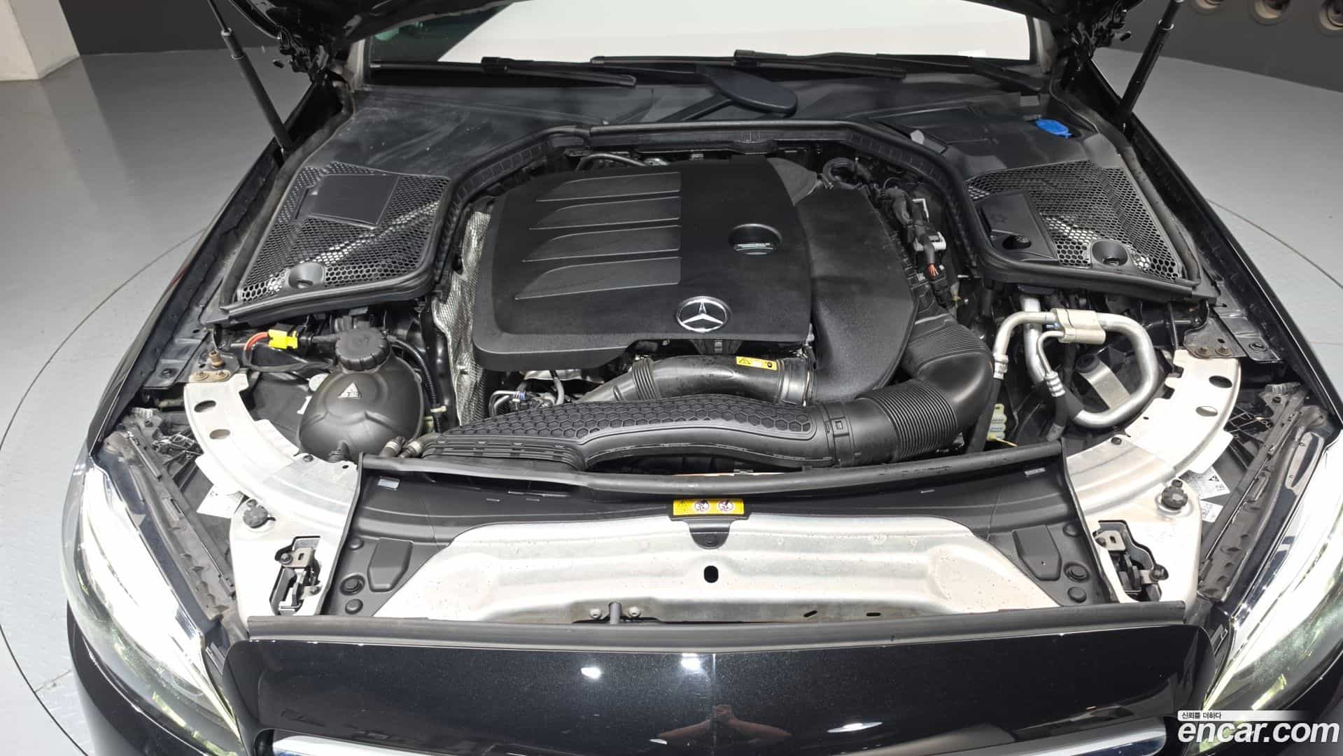 C-Class Mercedes-Benz 2020.3-OUTER-006
