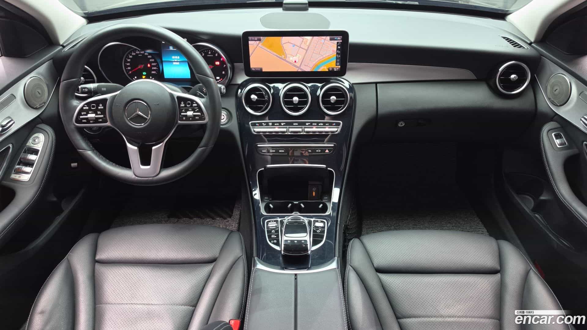 C-Class Mercedes-Benz 2020.3-INNER-007
