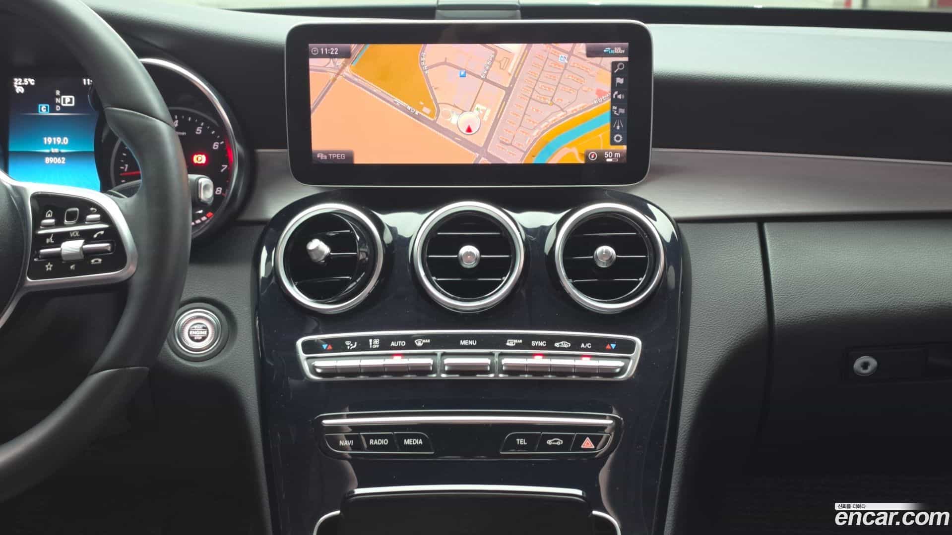 C-Class Mercedes-Benz 2020.3-OPTION-018