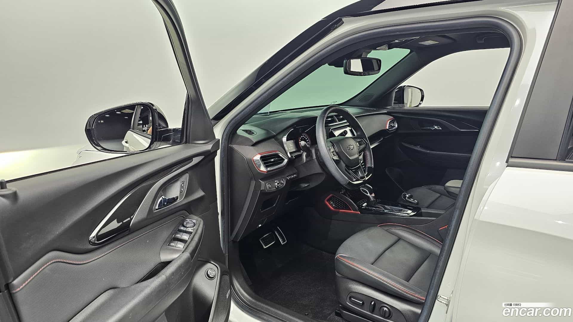 Trailblazer Chevrolet 2022.4-INNER-010