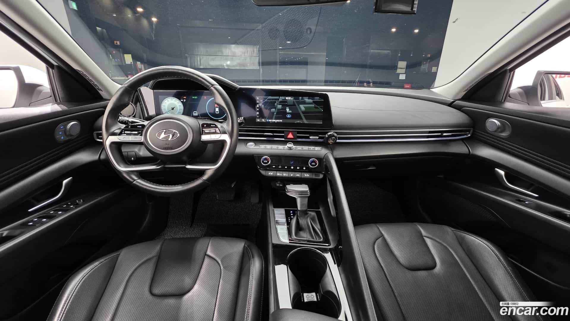 AVANTE Hyundai 2022.10-INNER-007