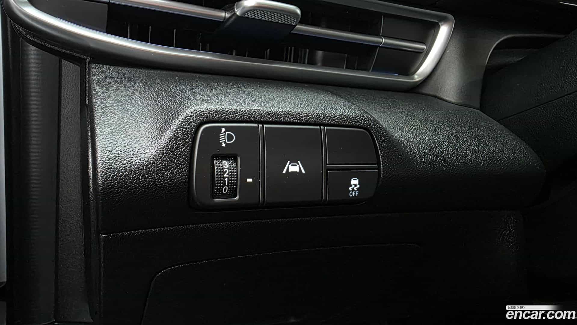 AVANTE Hyundai 2022.10-OPTION-022