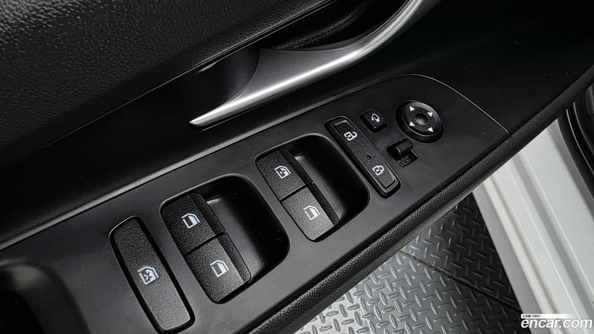 AVANTE Hyundai 2022.10-OPTION-042