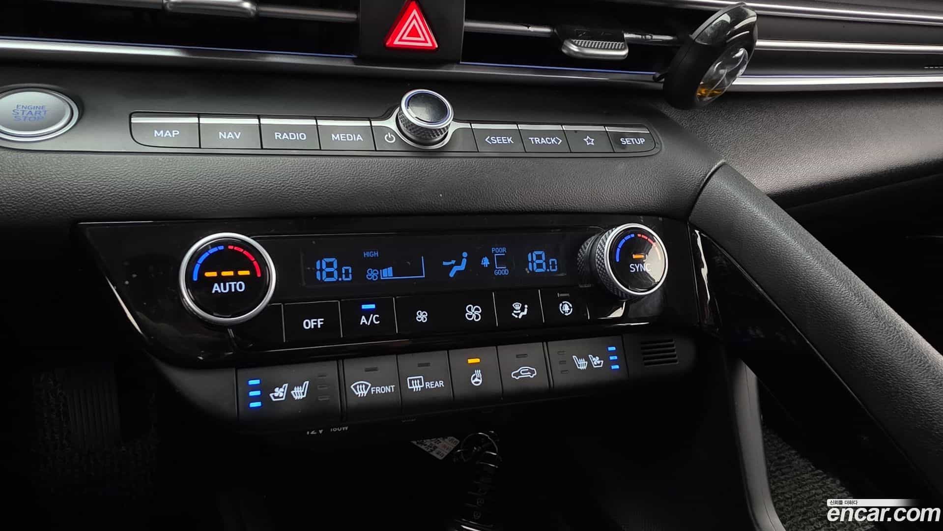 AVANTE Hyundai 2022.10-OPTION-044