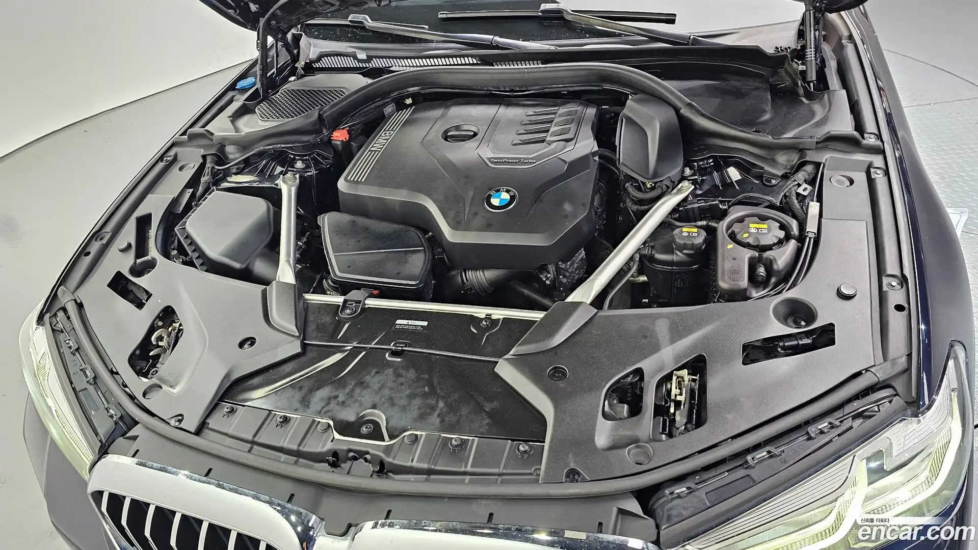 5-Series BMW 2021.1-OUTER-006