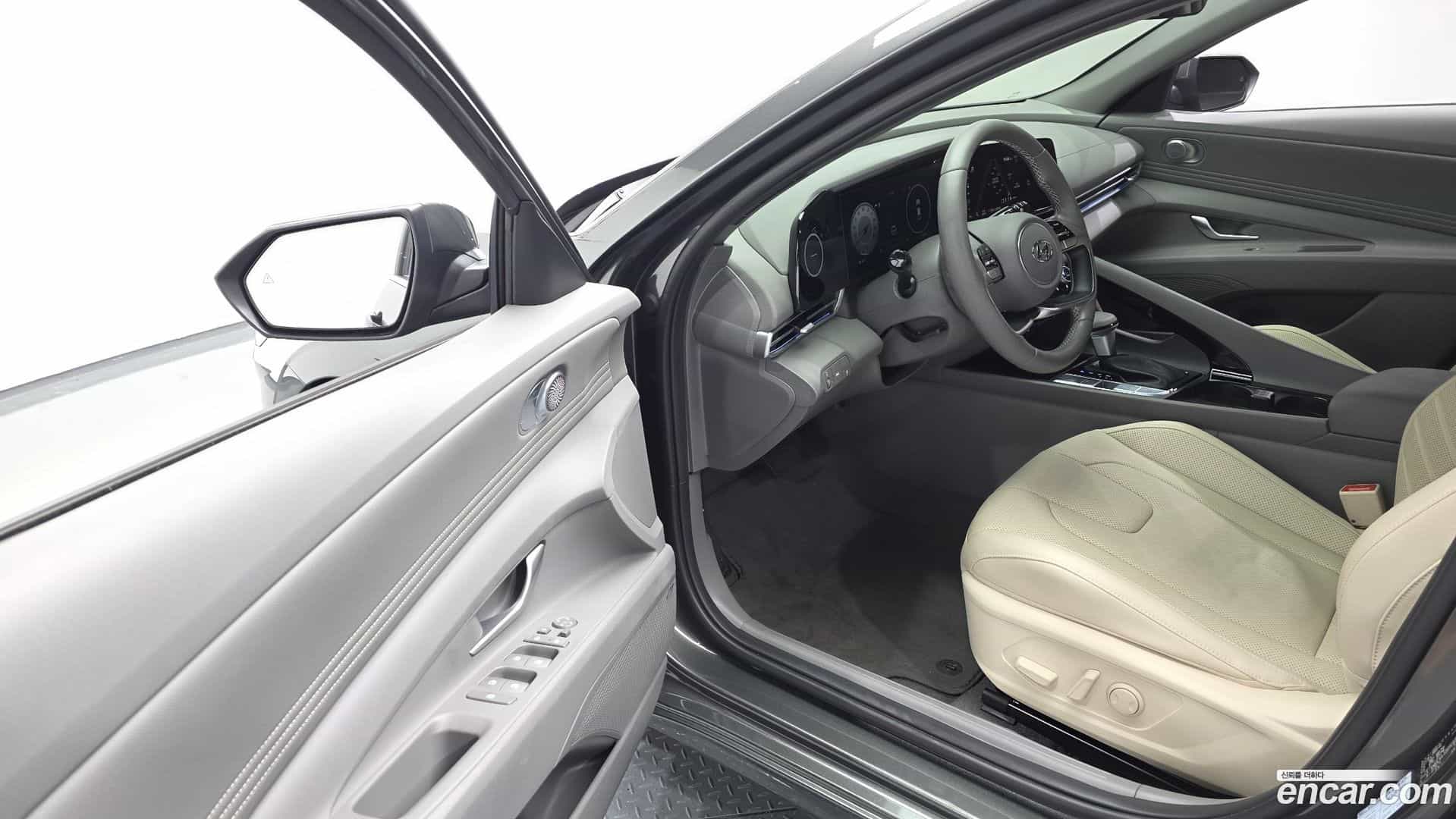 AVANTE Hyundai 2022.11-INNER-010