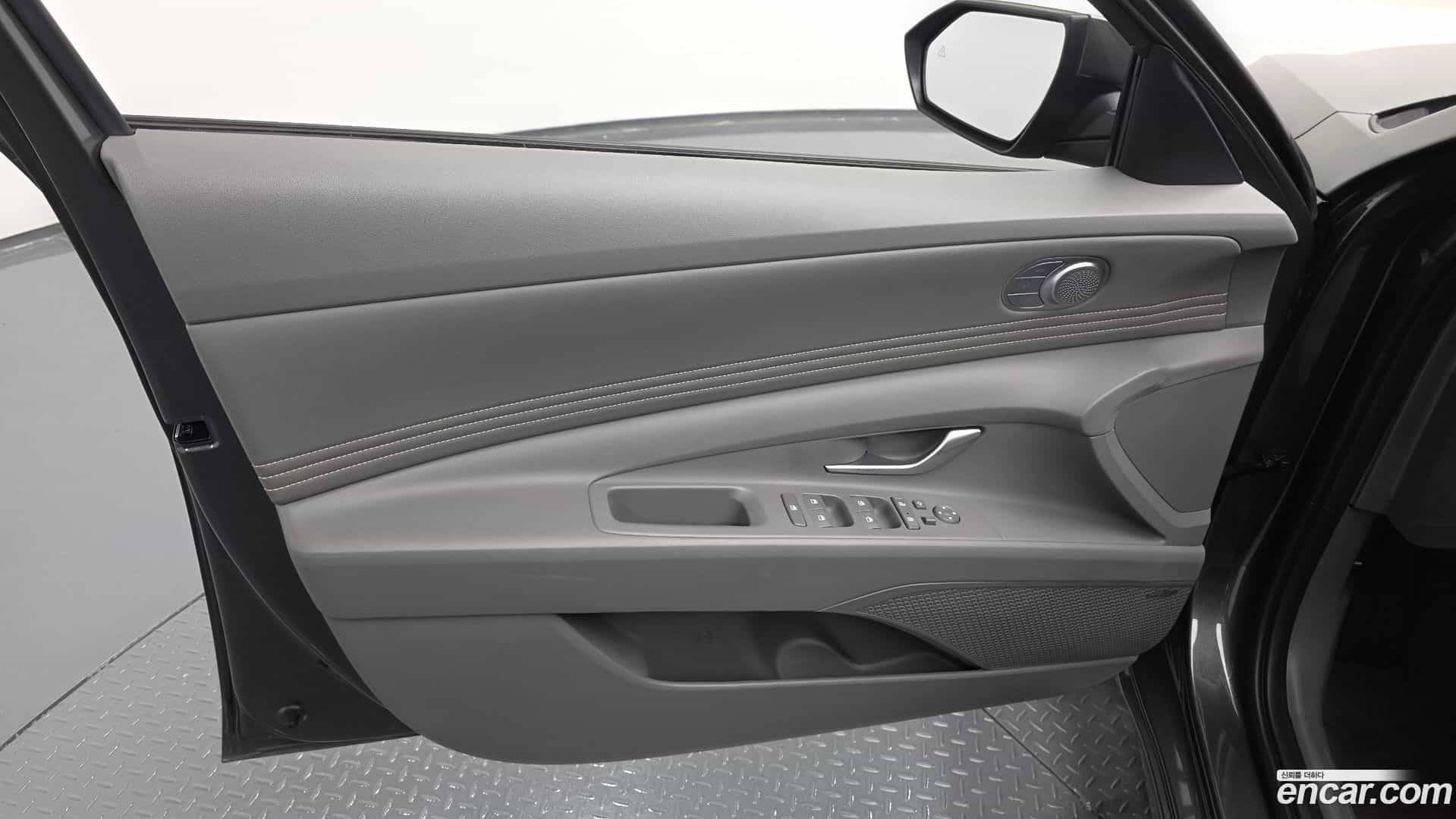 AVANTE Hyundai 2022.11-INNER-034