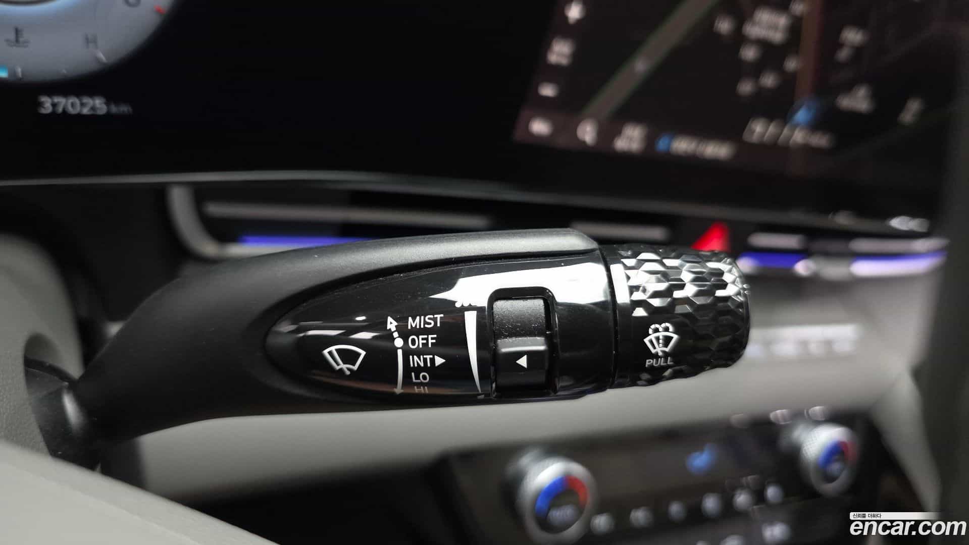 AVANTE Hyundai 2022.11-OPTION-040