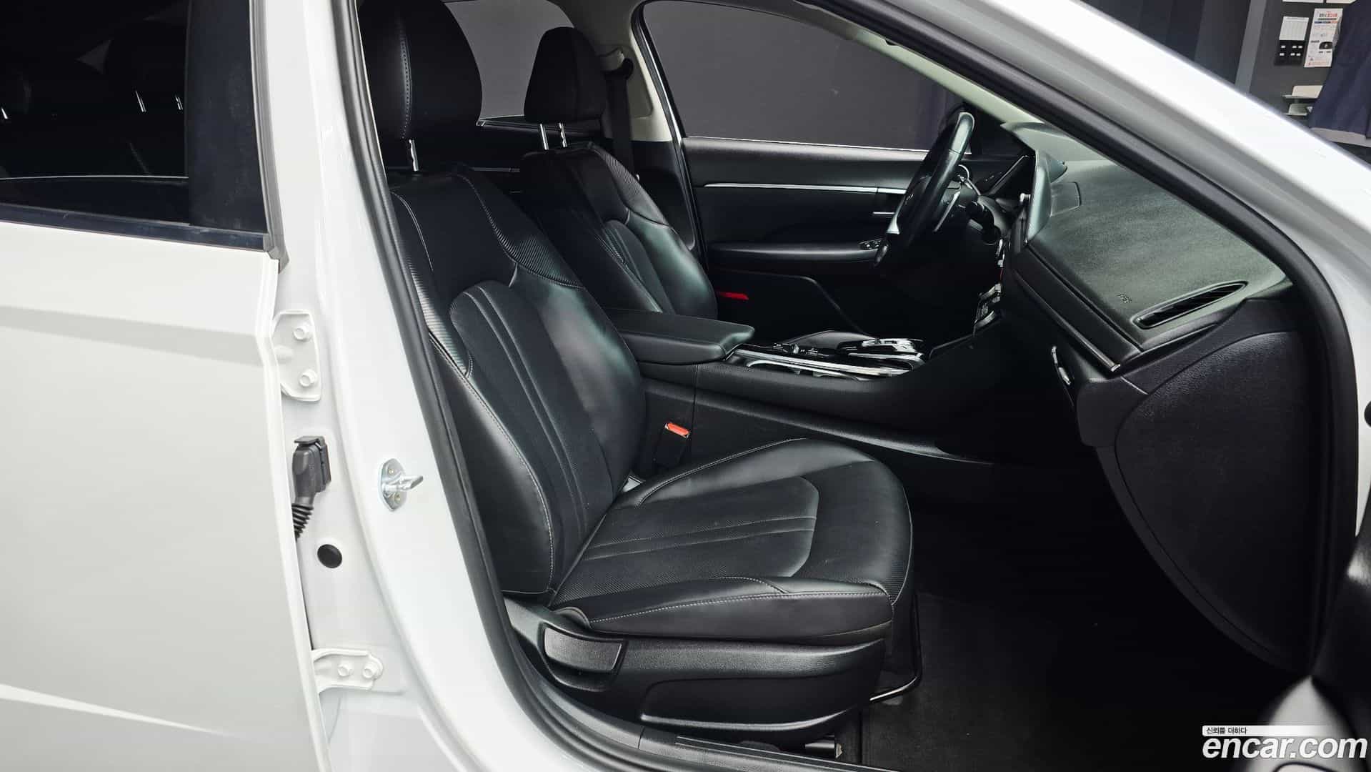 Sonata Hyundai 2020.7-OPTION-016