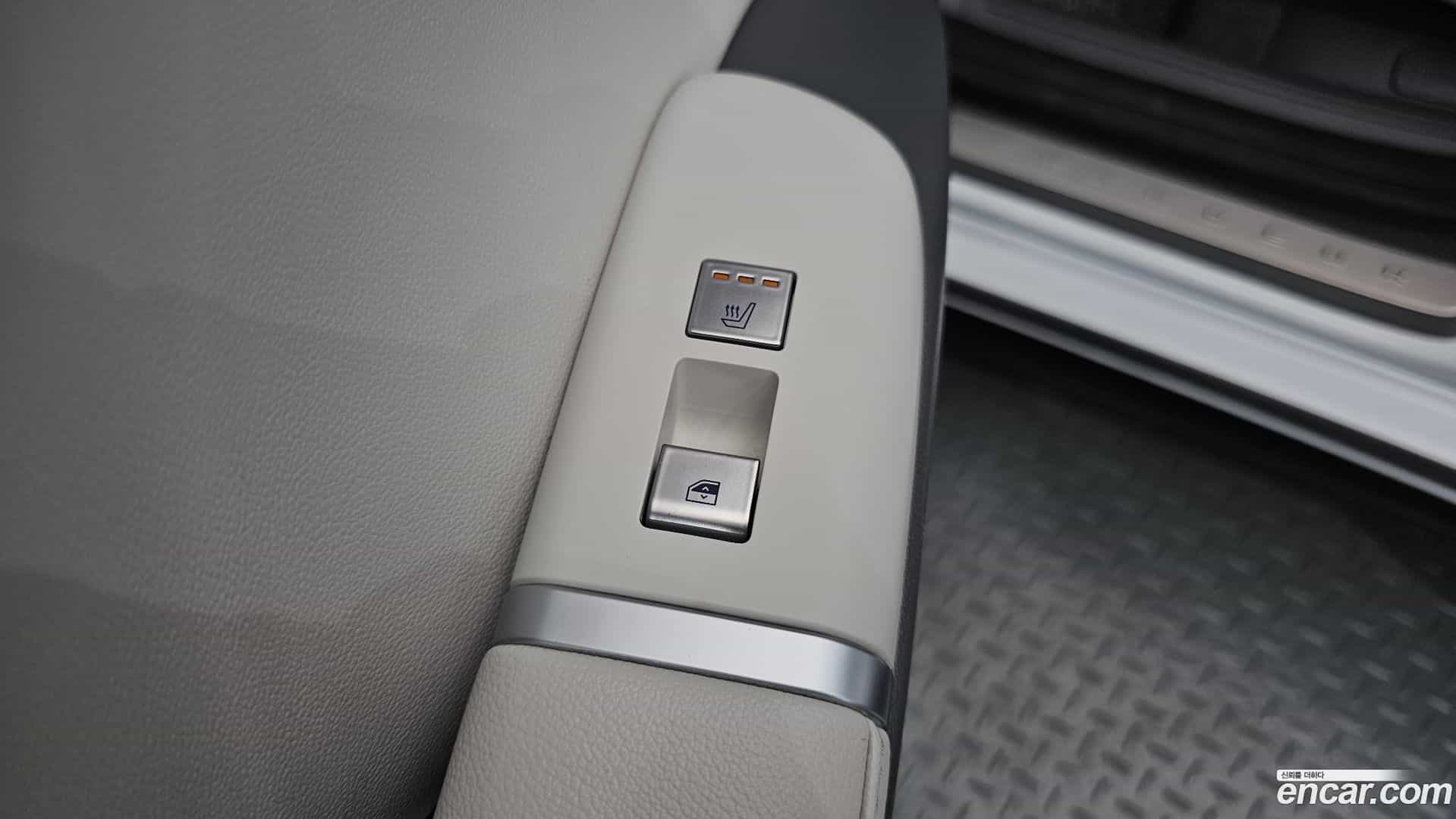 Grandeur Hyundai 2023.8-OPTION-040