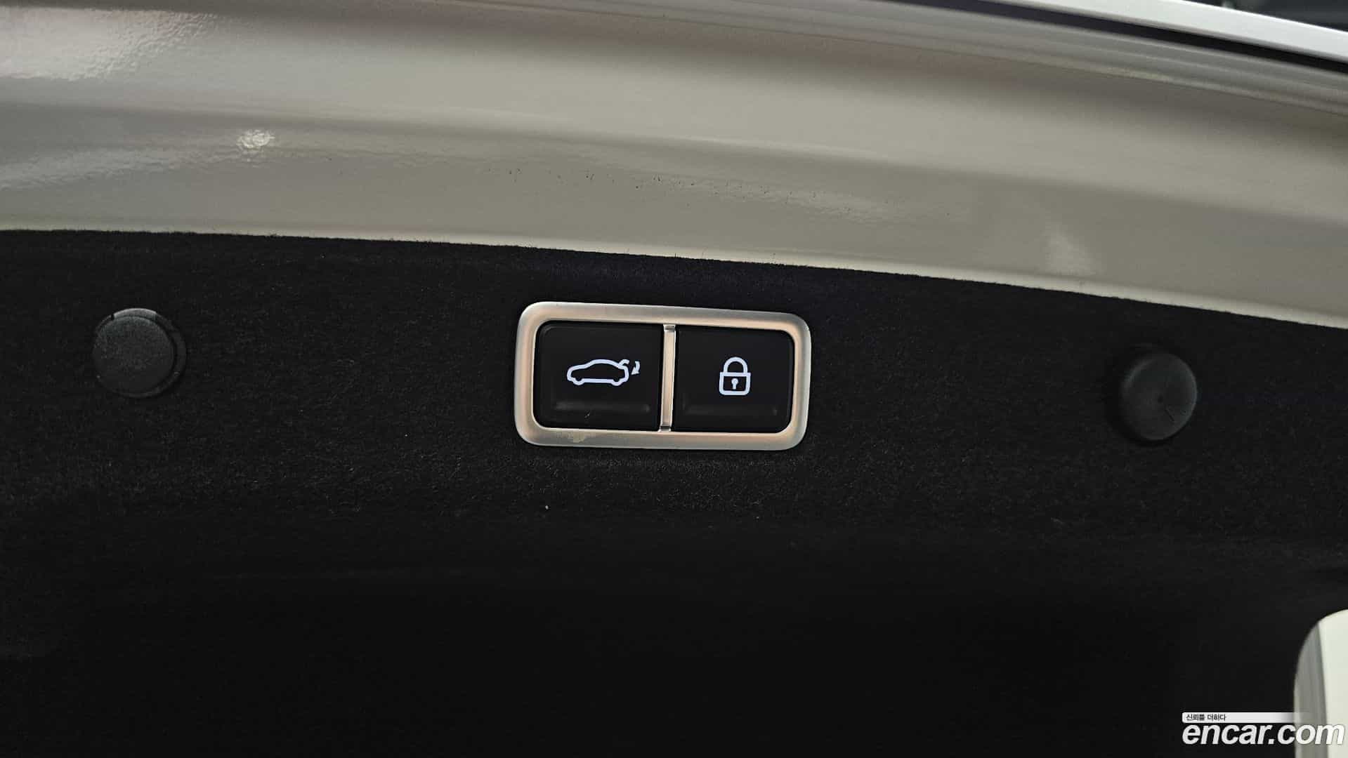Grandeur Hyundai 2023.8-OPTION-043