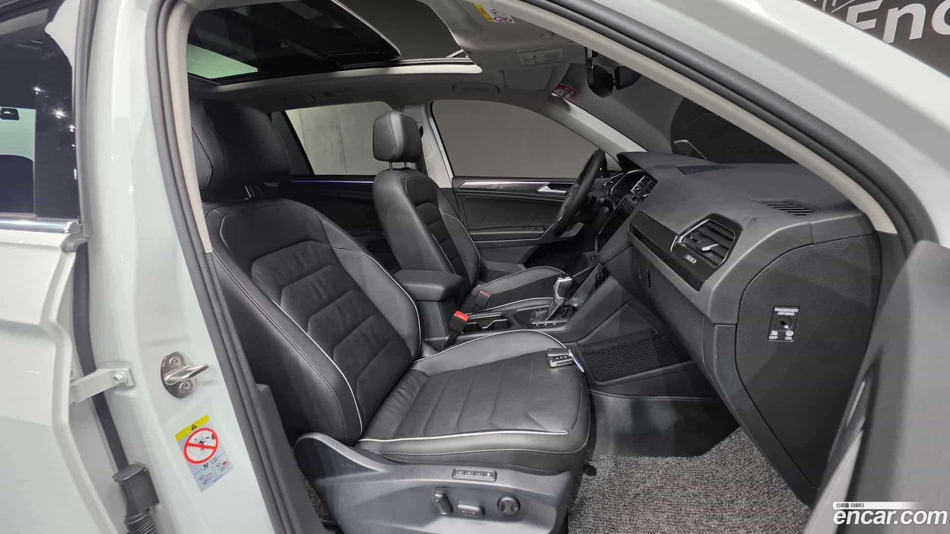 Tiguan Volkswagen 2022.11-INNER-010
