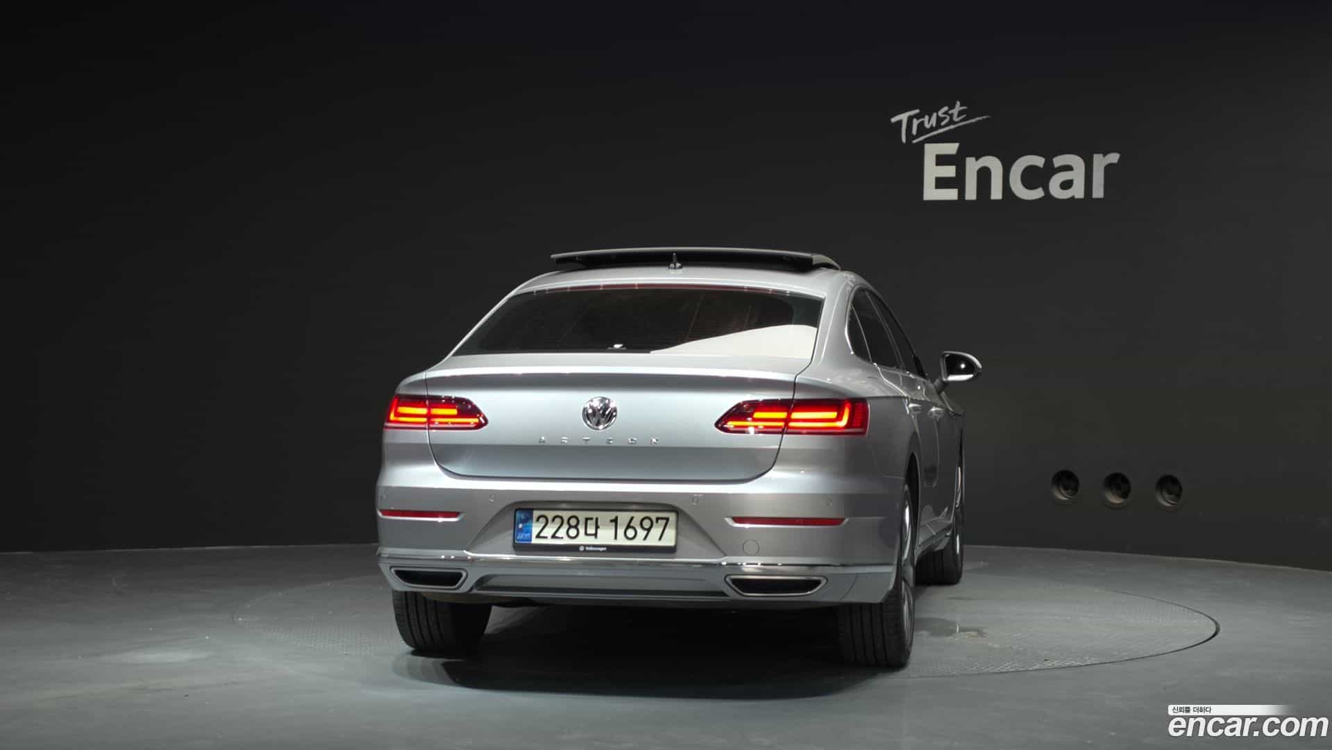 Arteon Volkswagen 2020.11-OUTER-004
