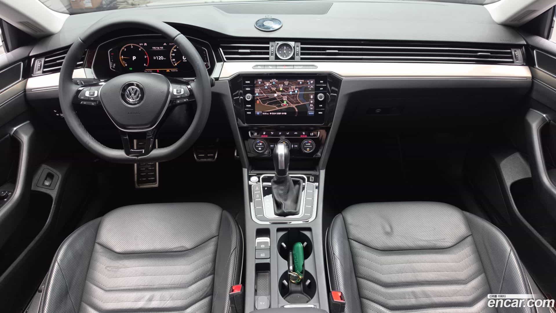 Arteon Volkswagen 2020.11-INNER-007
