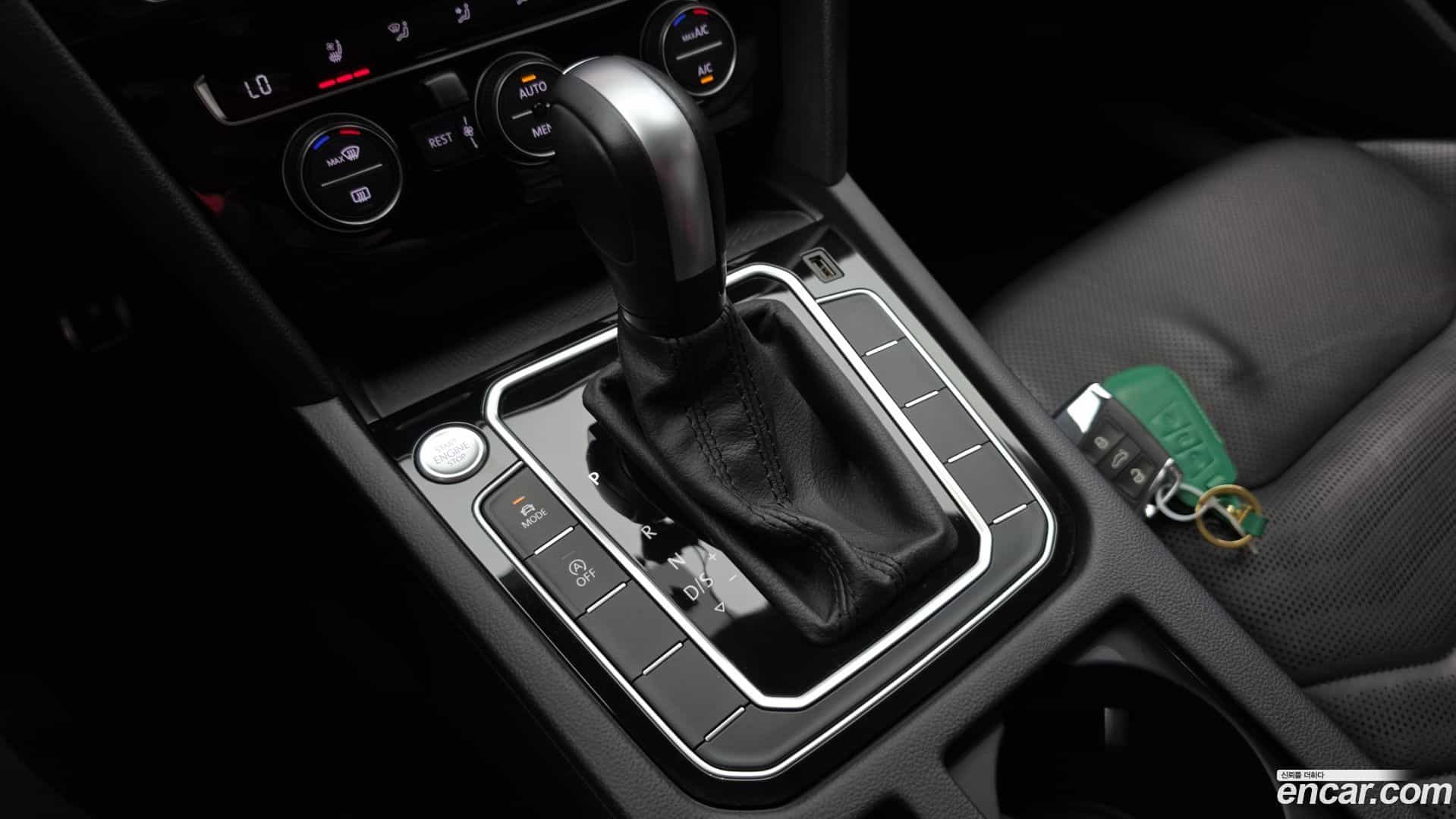 Arteon Volkswagen 2020.11-INNER-009