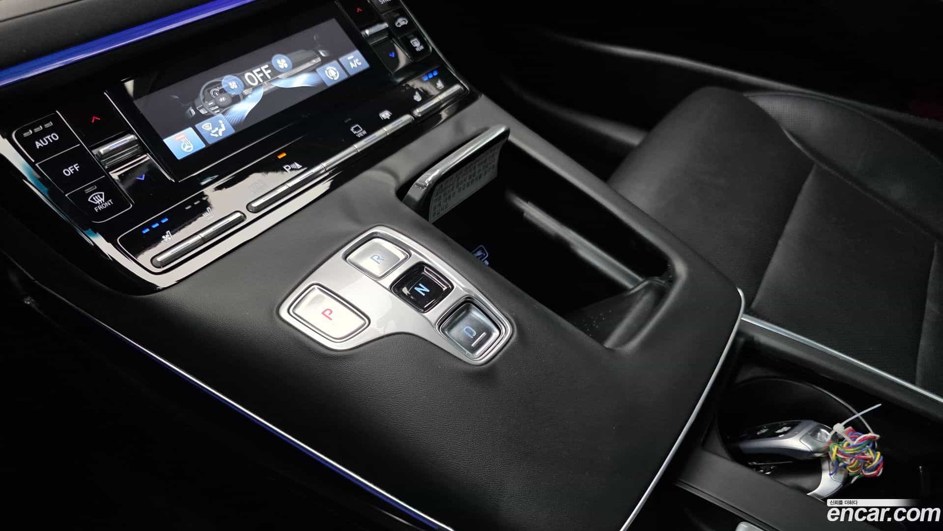 Grandeur Hyundai 2020.2-INNER-009