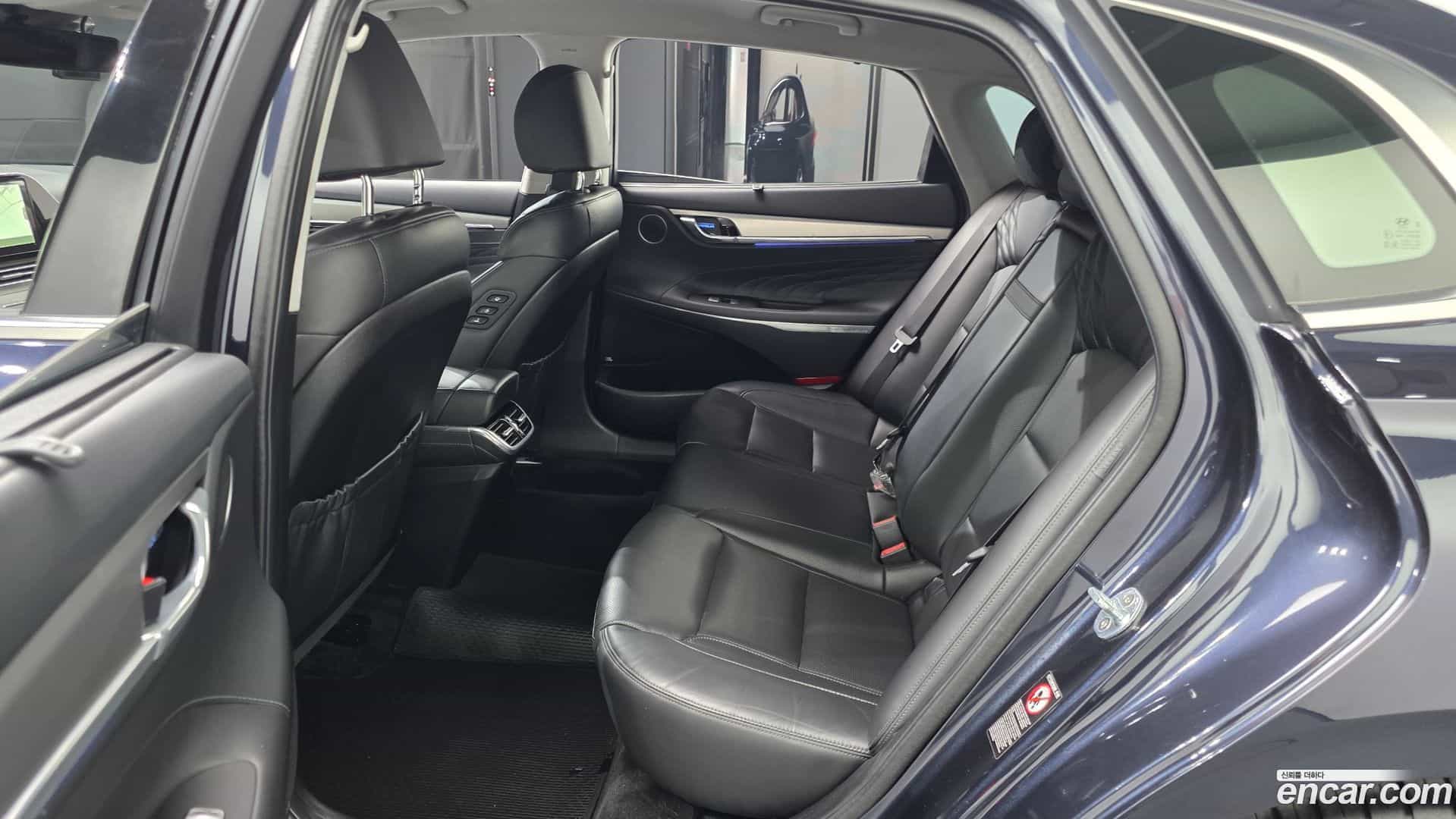 Grandeur Hyundai 2020.2-OPTION-016