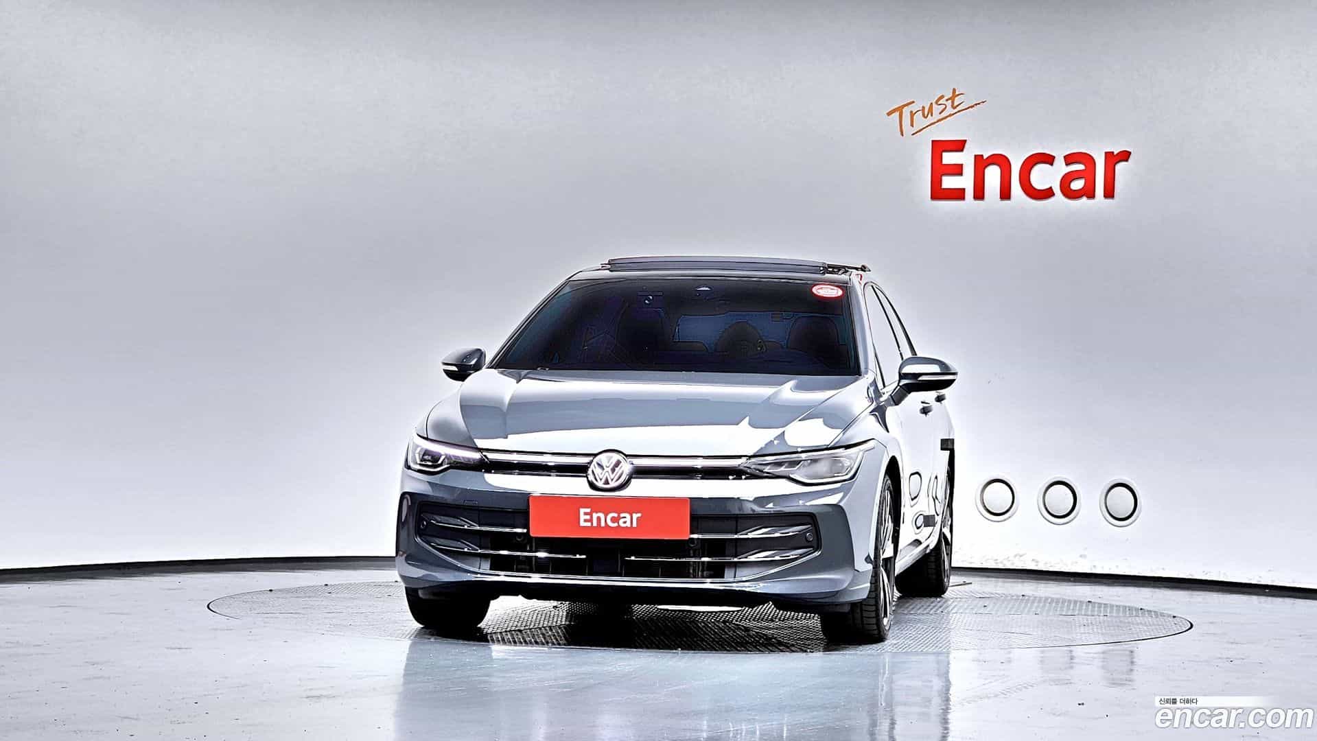 Golf Volkswagen 2025.2-OUTER-003