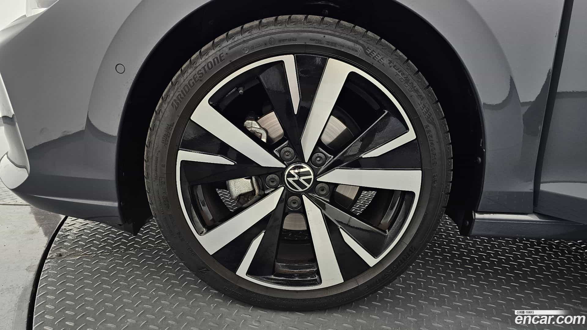 Golf Volkswagen 2025.2-OUTER-005