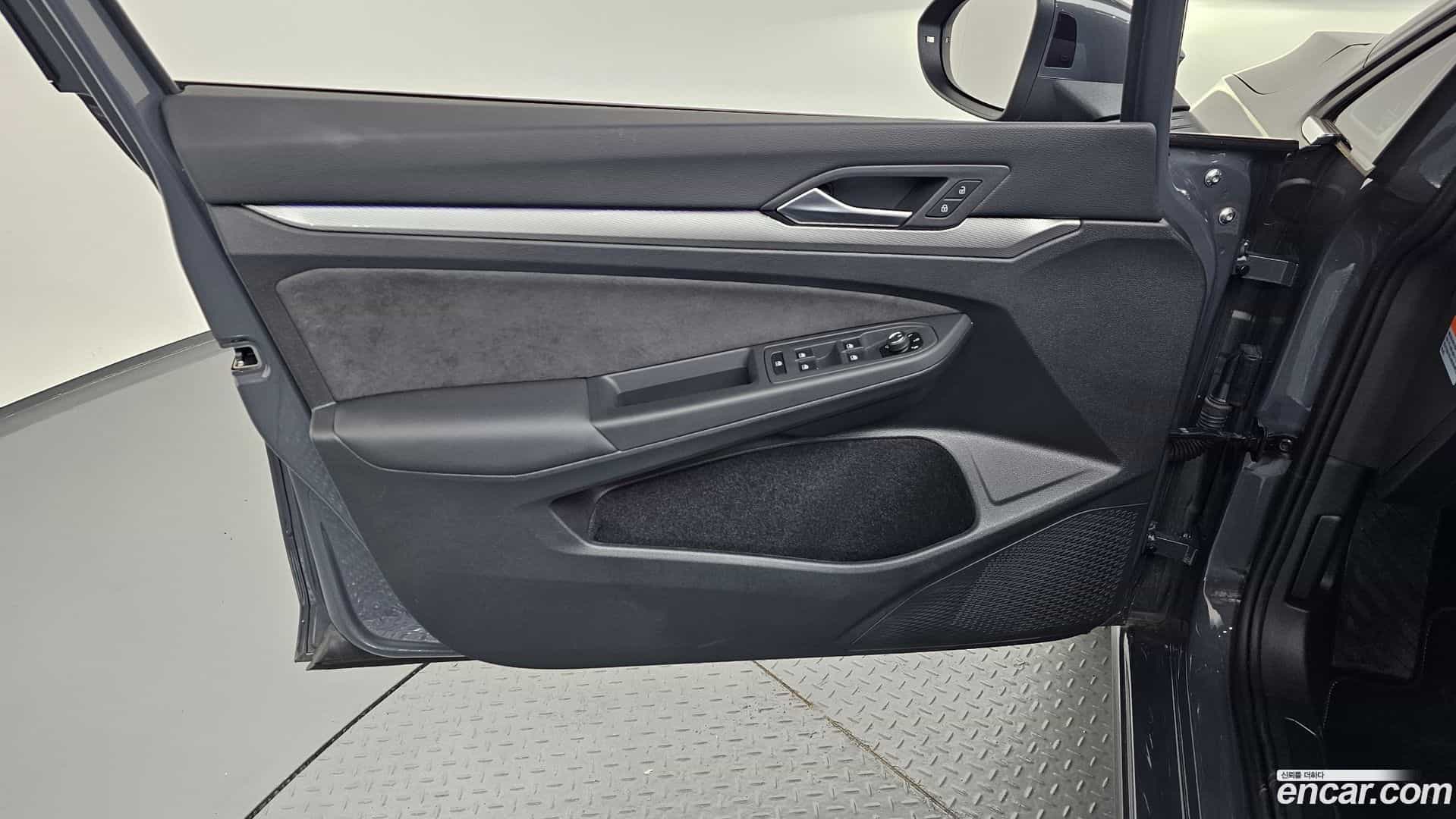 Golf Volkswagen 2025.2-INNER-034
