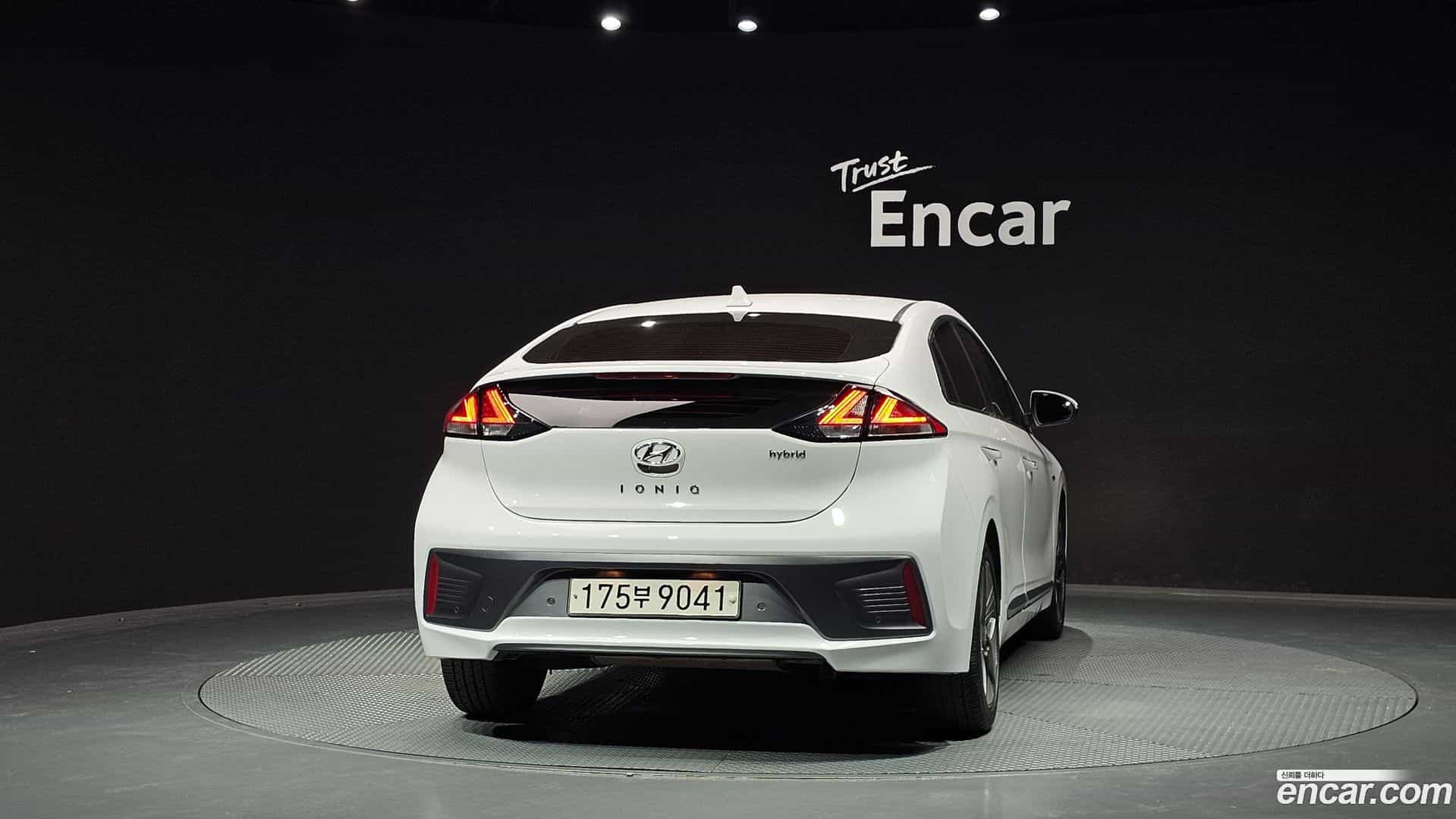 Ioniq Hyundai 2020.3-OUTER-004