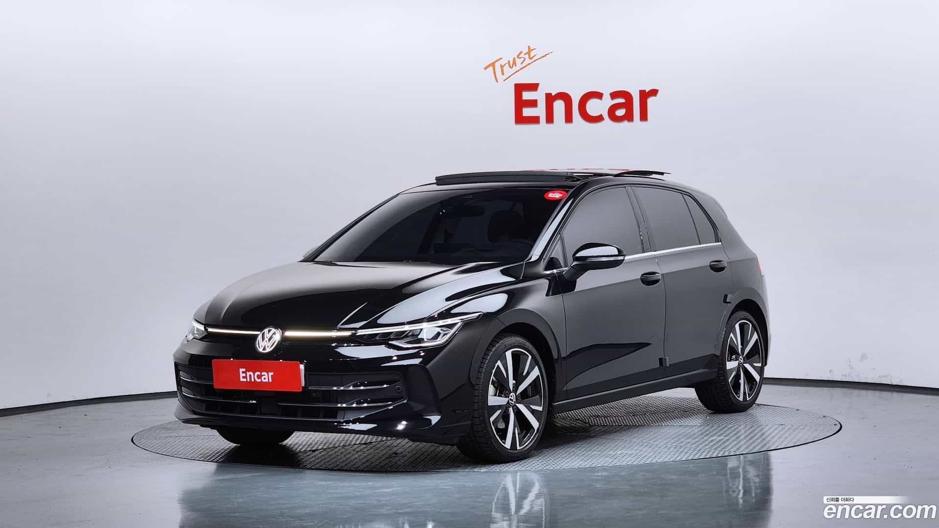 Golf Volkswagen 2025.2-OUTER-001