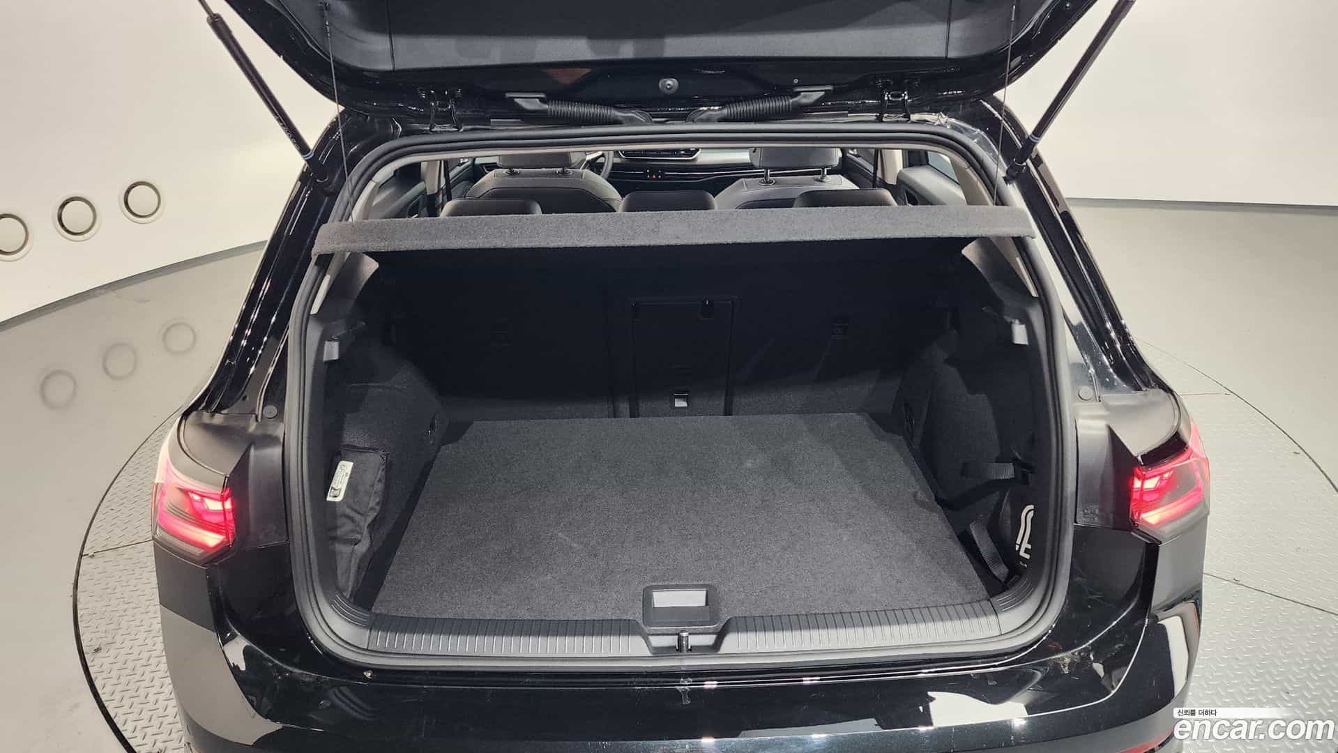 Golf Volkswagen 2025.2-OPTION-021