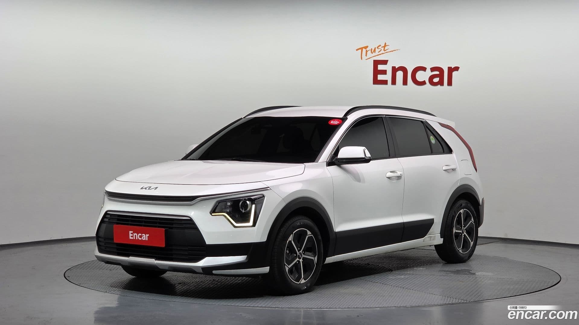 Main__Slider__Photo:Niro Kia 2022.3-0