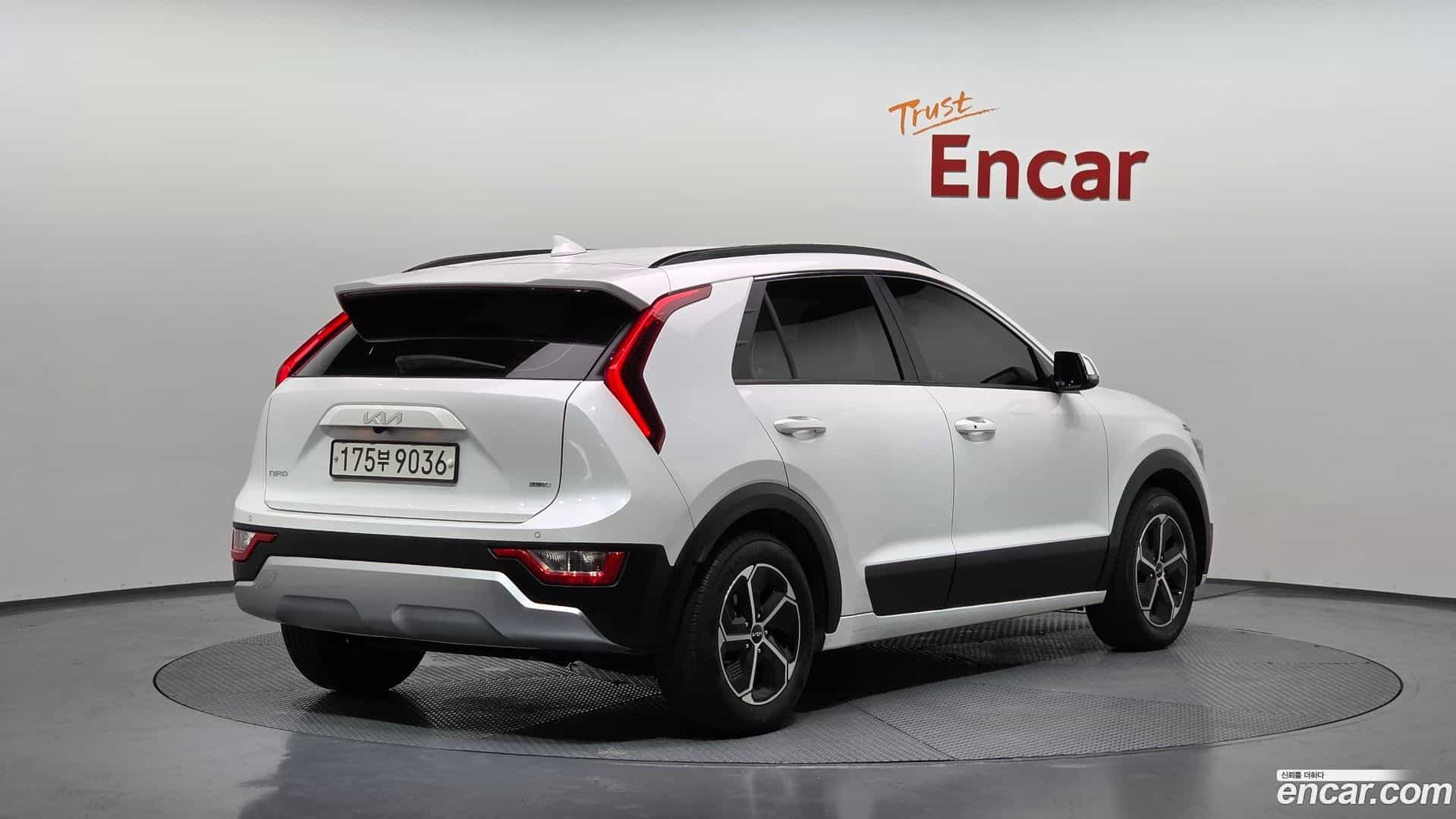 Niro Kia 2022.3-OUTER-002