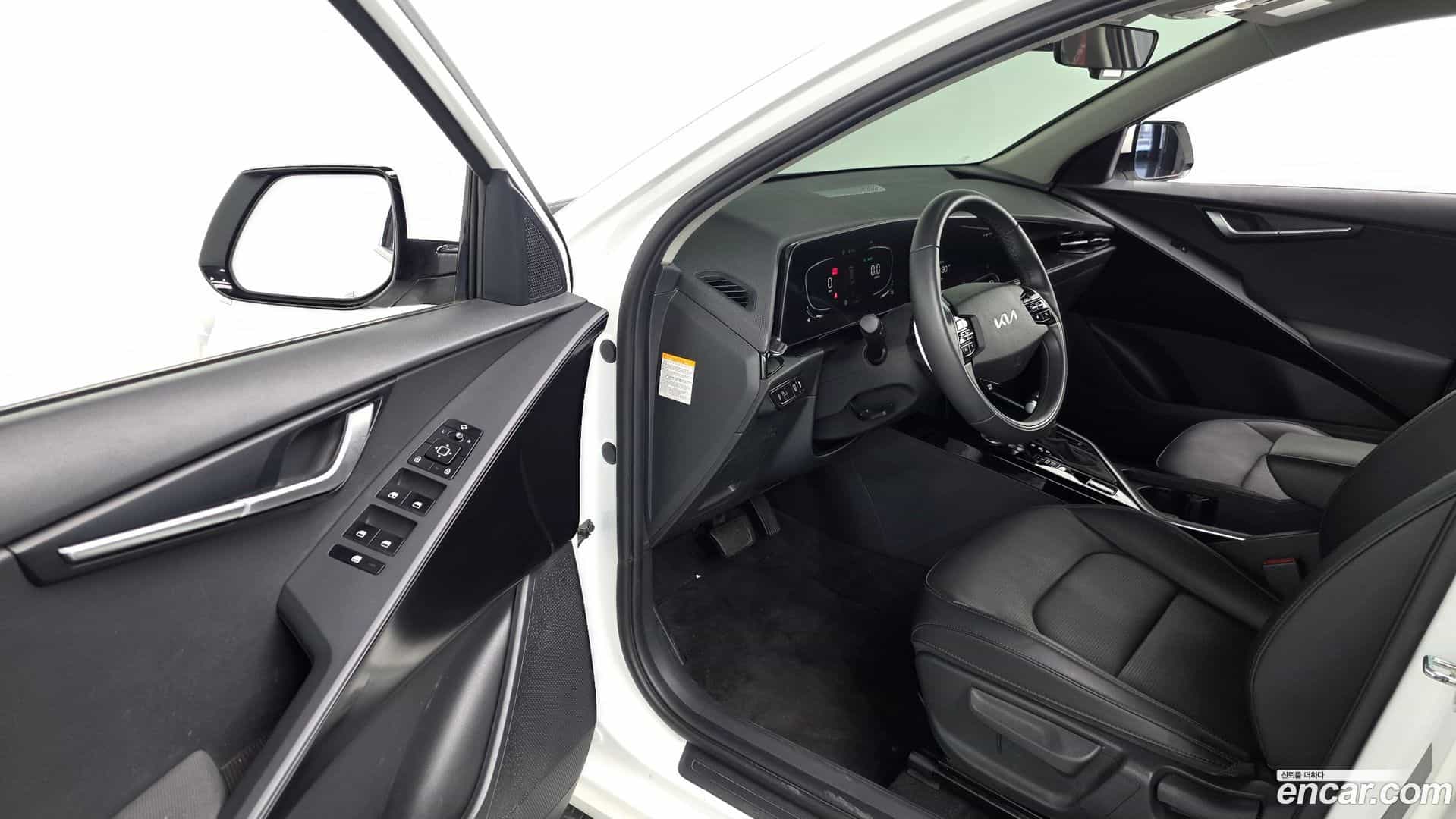 Niro Kia 2022.3-INNER-010