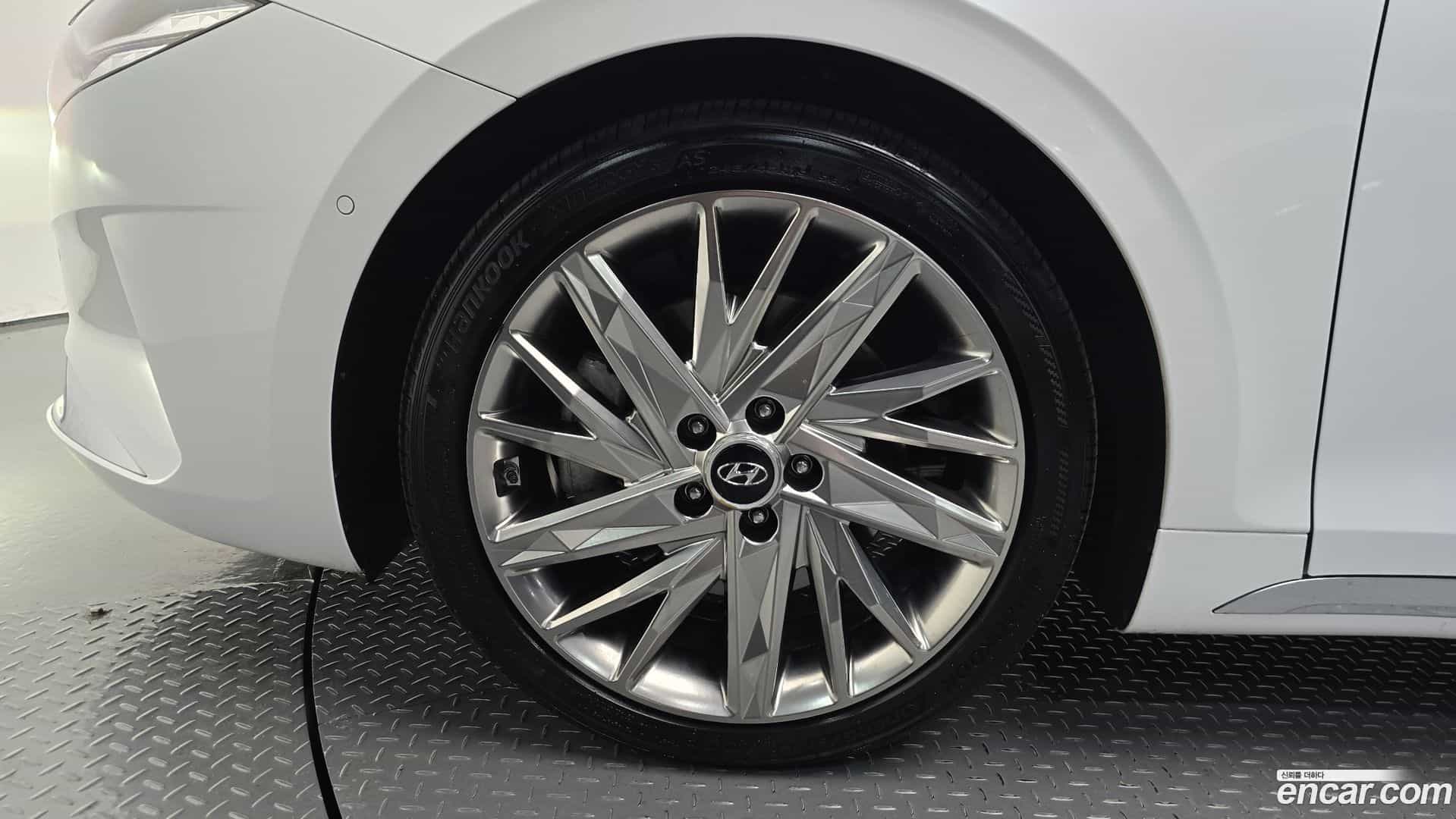 Grandeur Hyundai 2021.0-OUTER-005