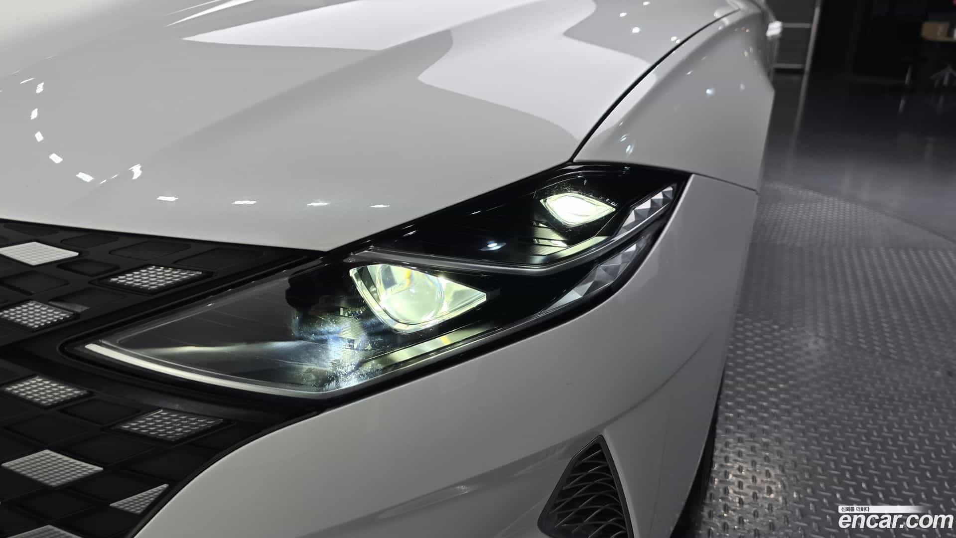 Grandeur Hyundai 2021.0-OUTER-032