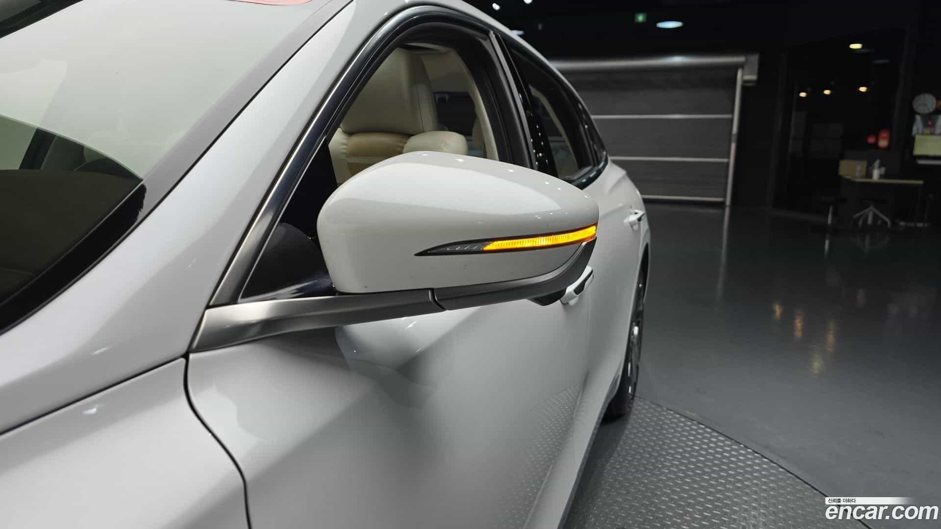 Grandeur Hyundai 2021.0-OPTION-043