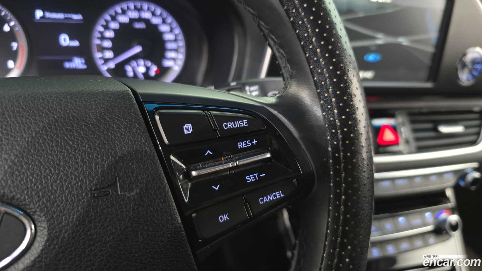 Grandeur Hyundai 2018.5-OPTION-021