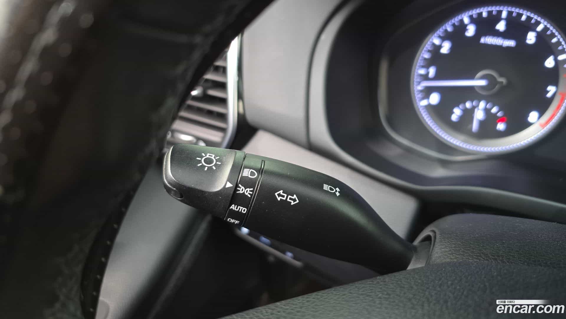 Grandeur Hyundai 2018.5-OPTION-042