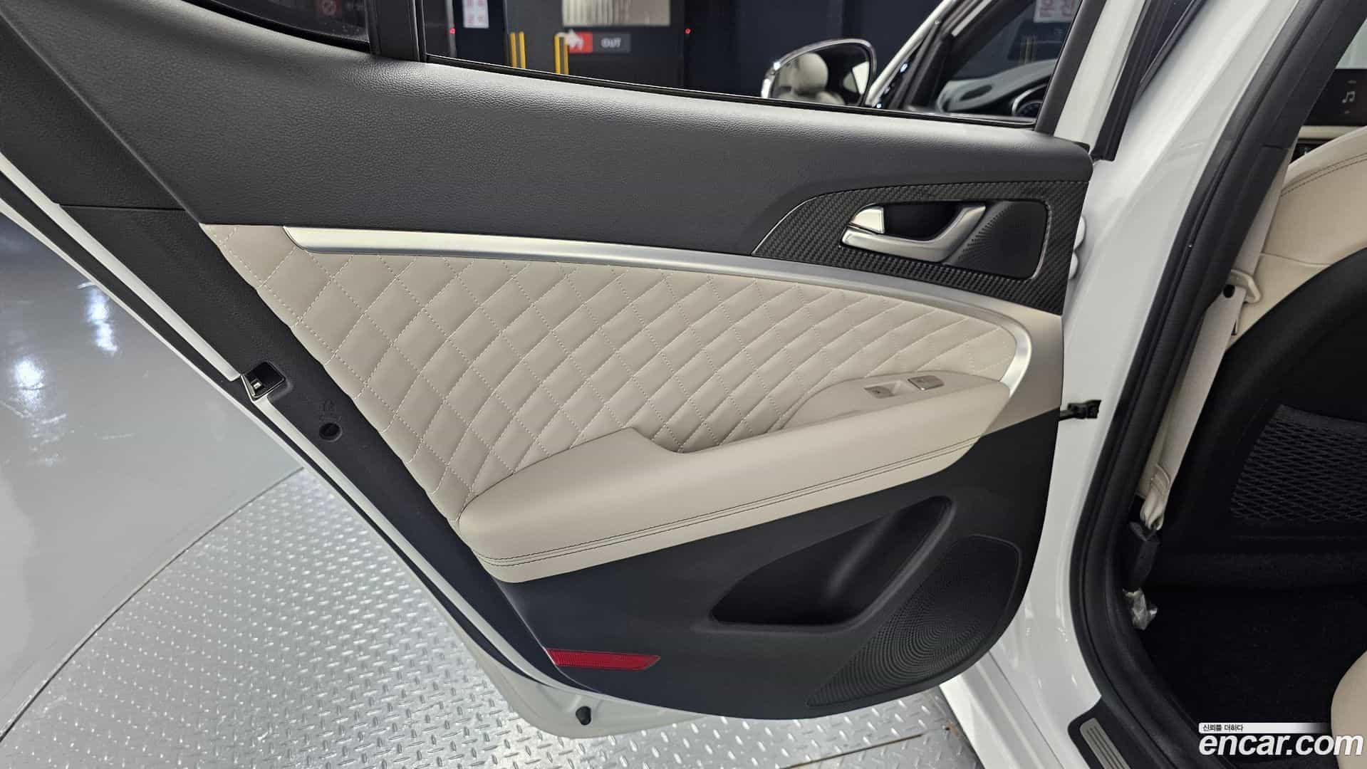 G70 Genesis 2021.5-INNER-035