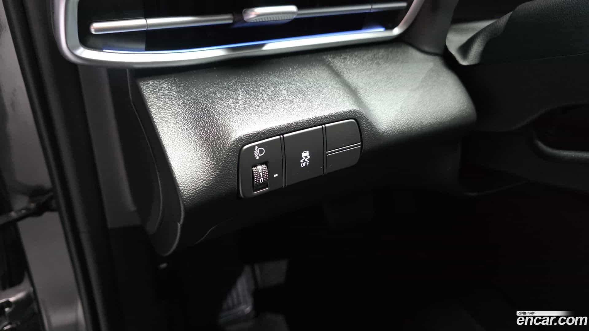 AVANTE Hyundai 2023.4-OPTION-024