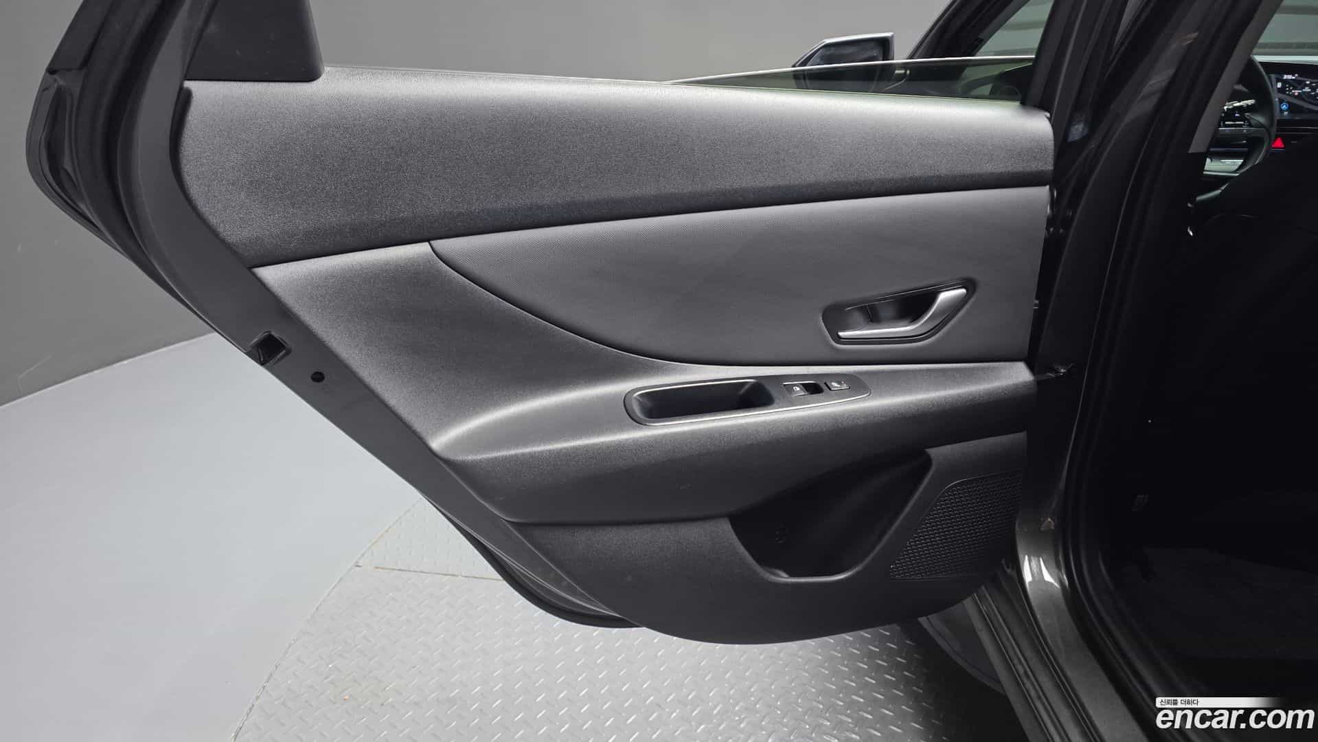 AVANTE Hyundai 2023.4-INNER-035