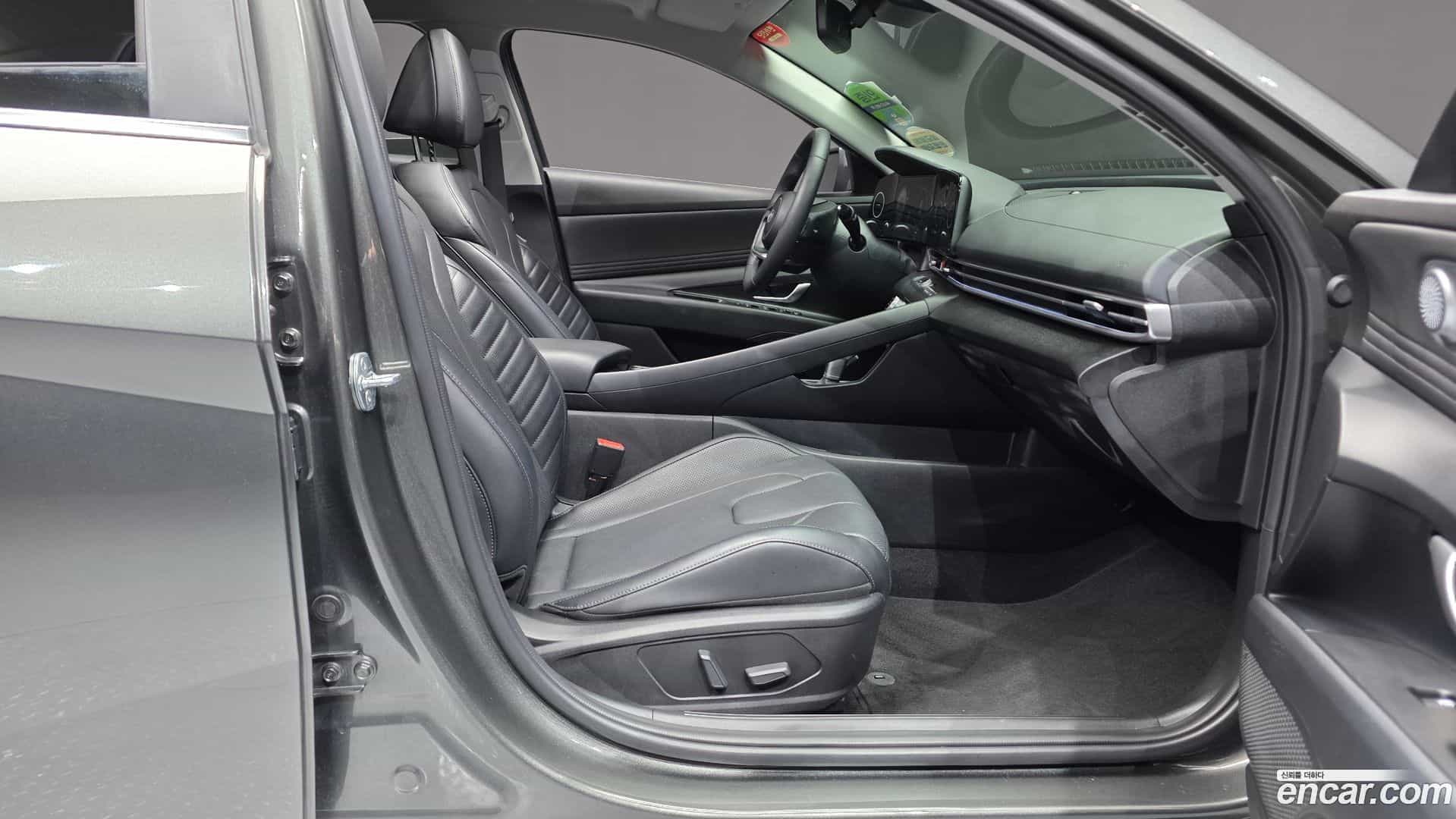 AVANTE Hyundai 2023.4-INNER-036