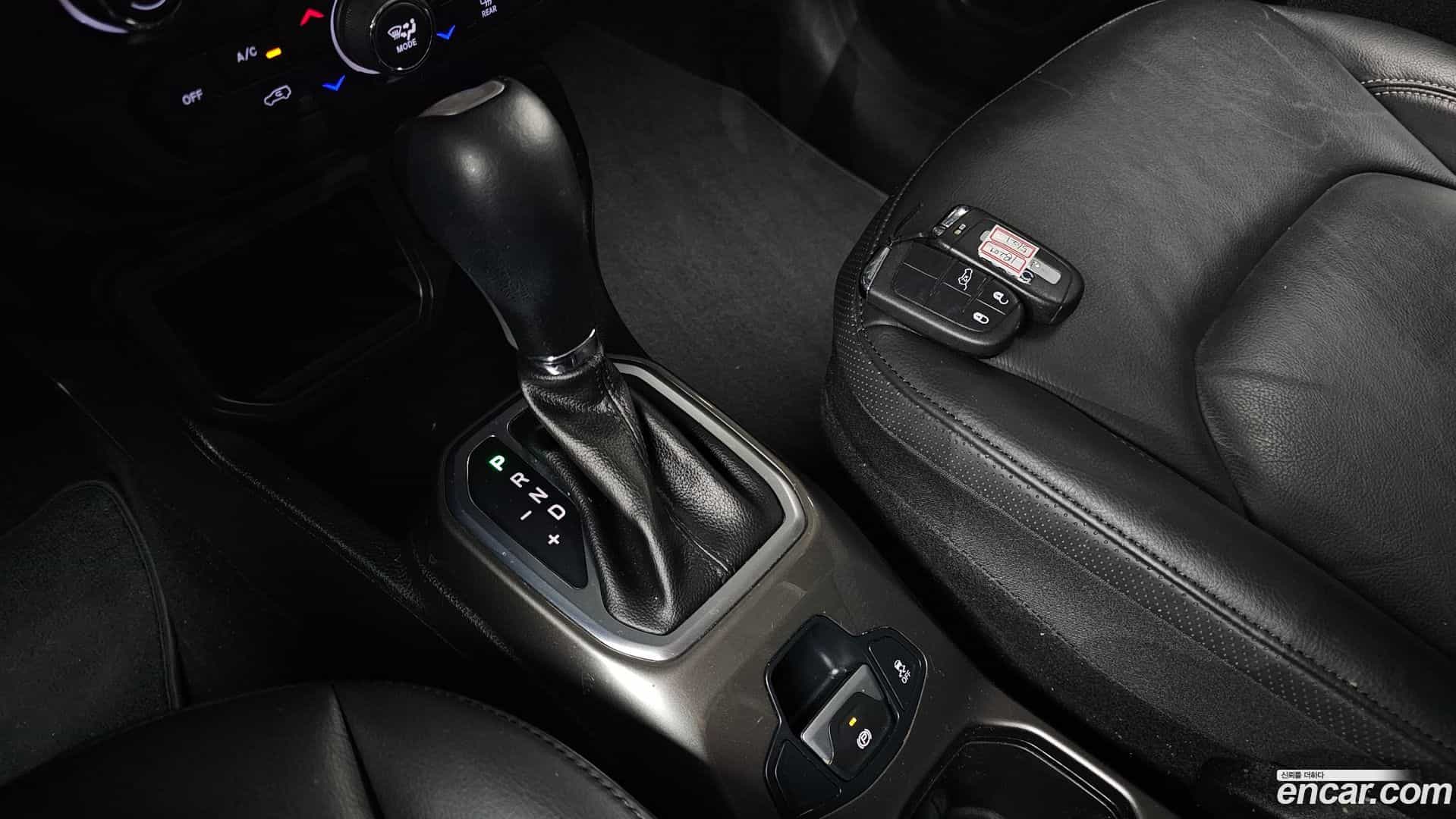 Renegade Jeep 2019.10-INNER-009