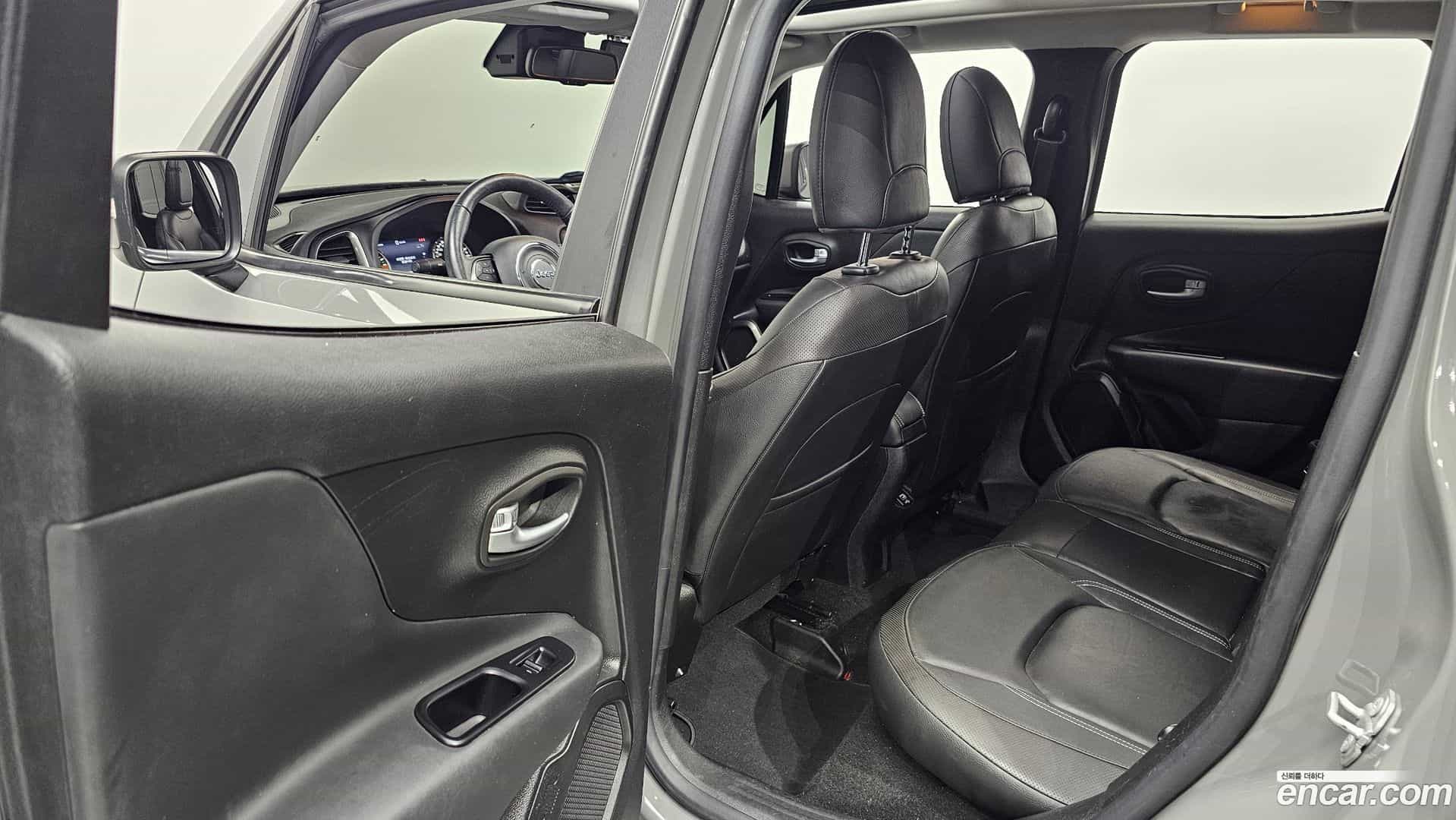 Renegade Jeep 2019.10-OPTION-015