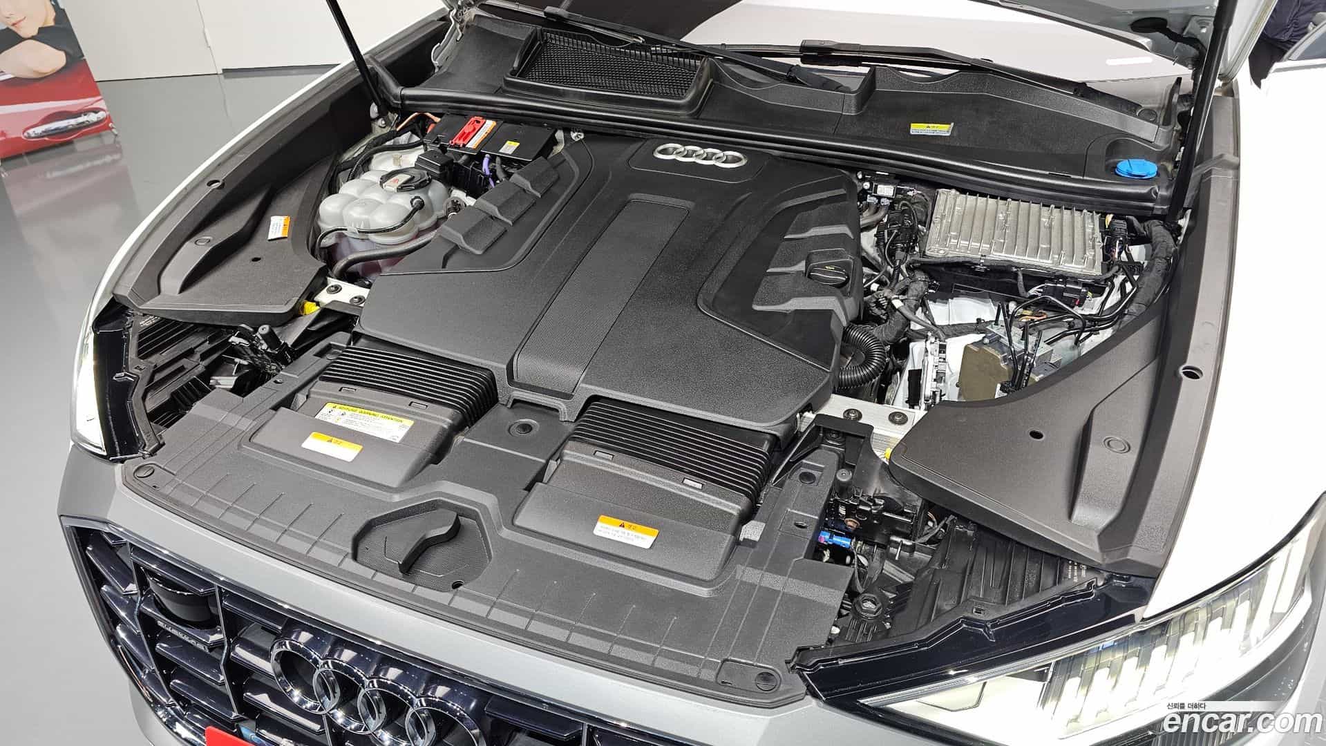 Q8 Audi 2021.5-OUTER-006