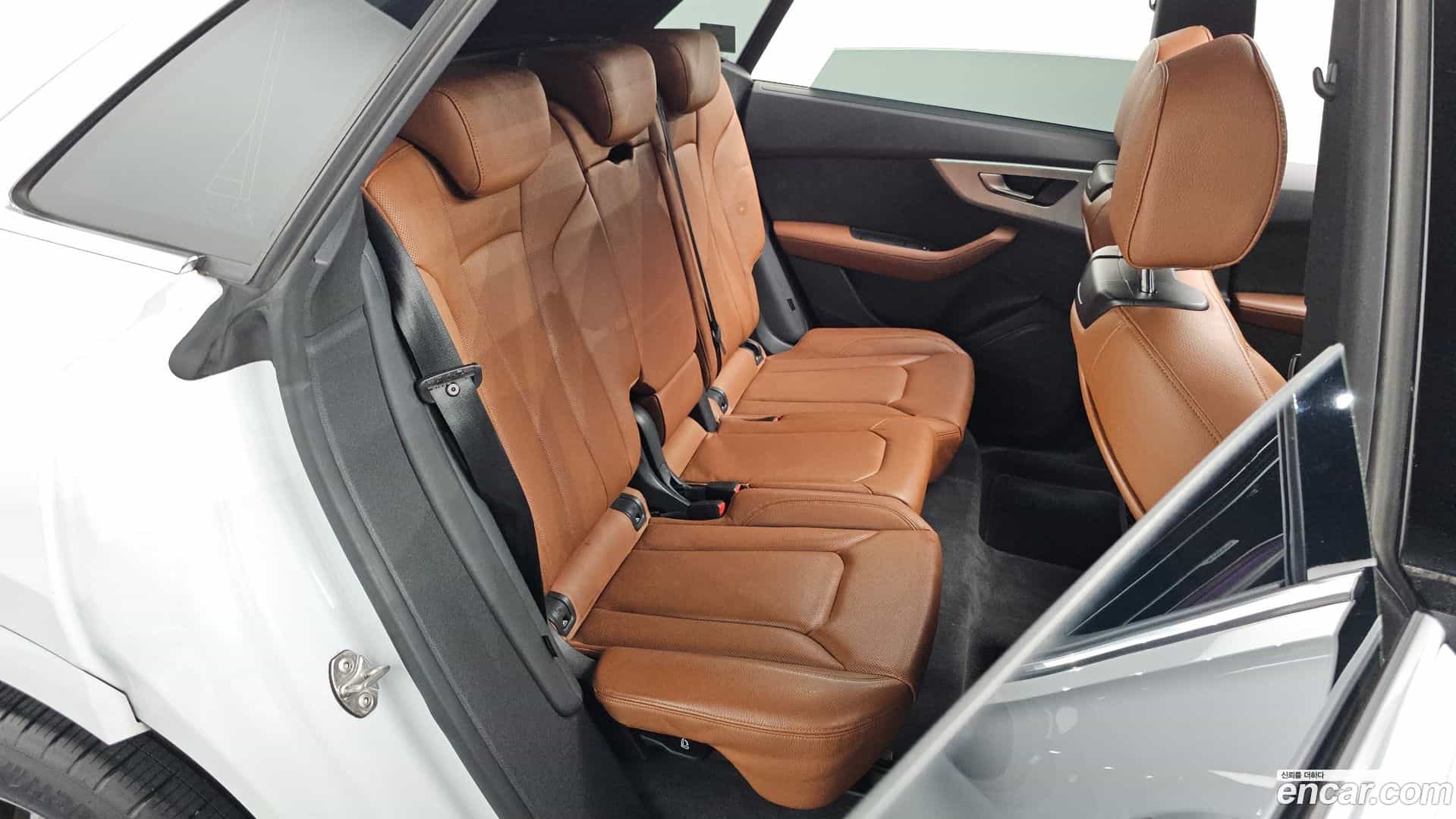 Q8 Audi 2021.5-OPTION-015