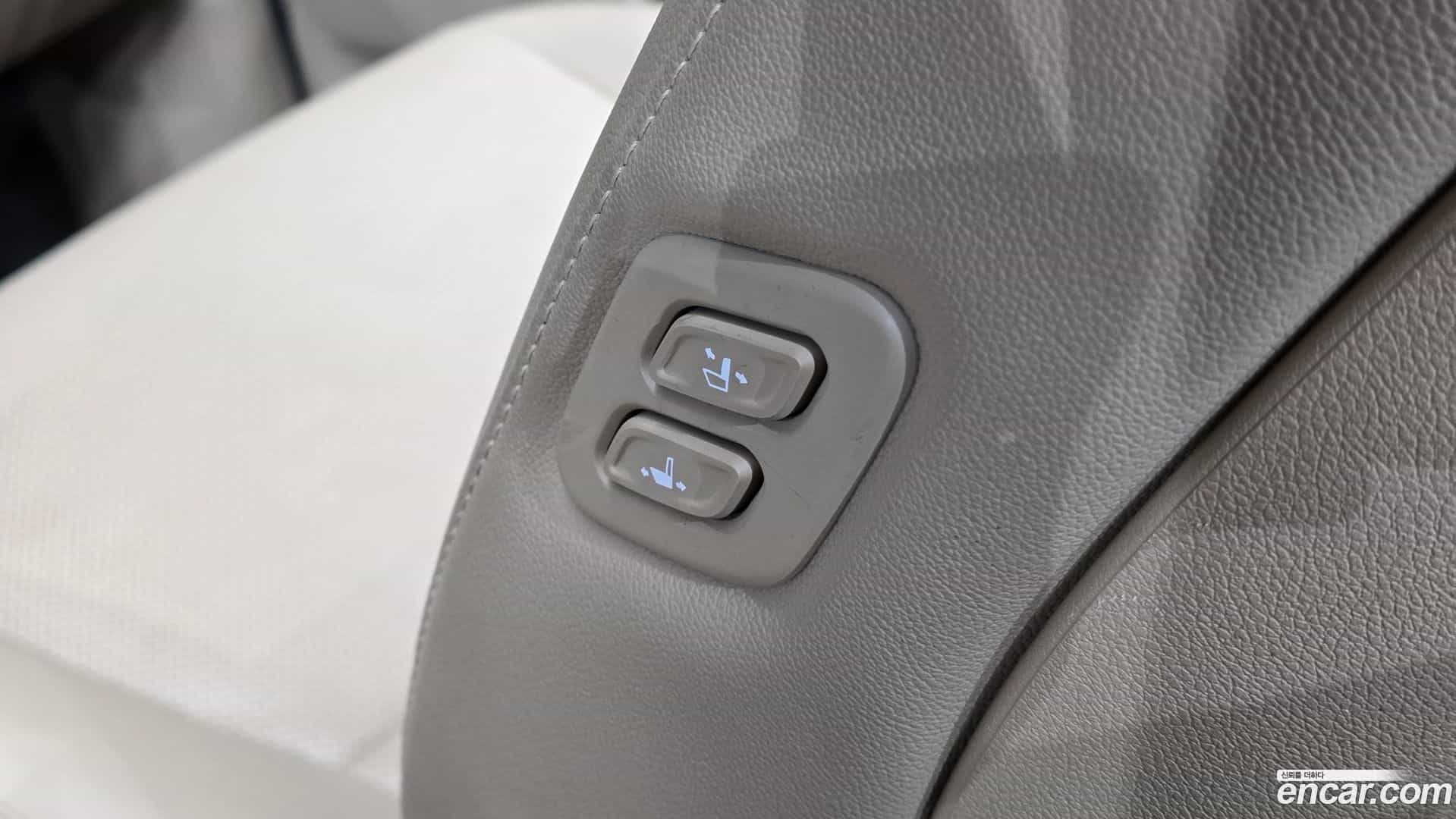 Canival Kia 2018.9-OPTION-023