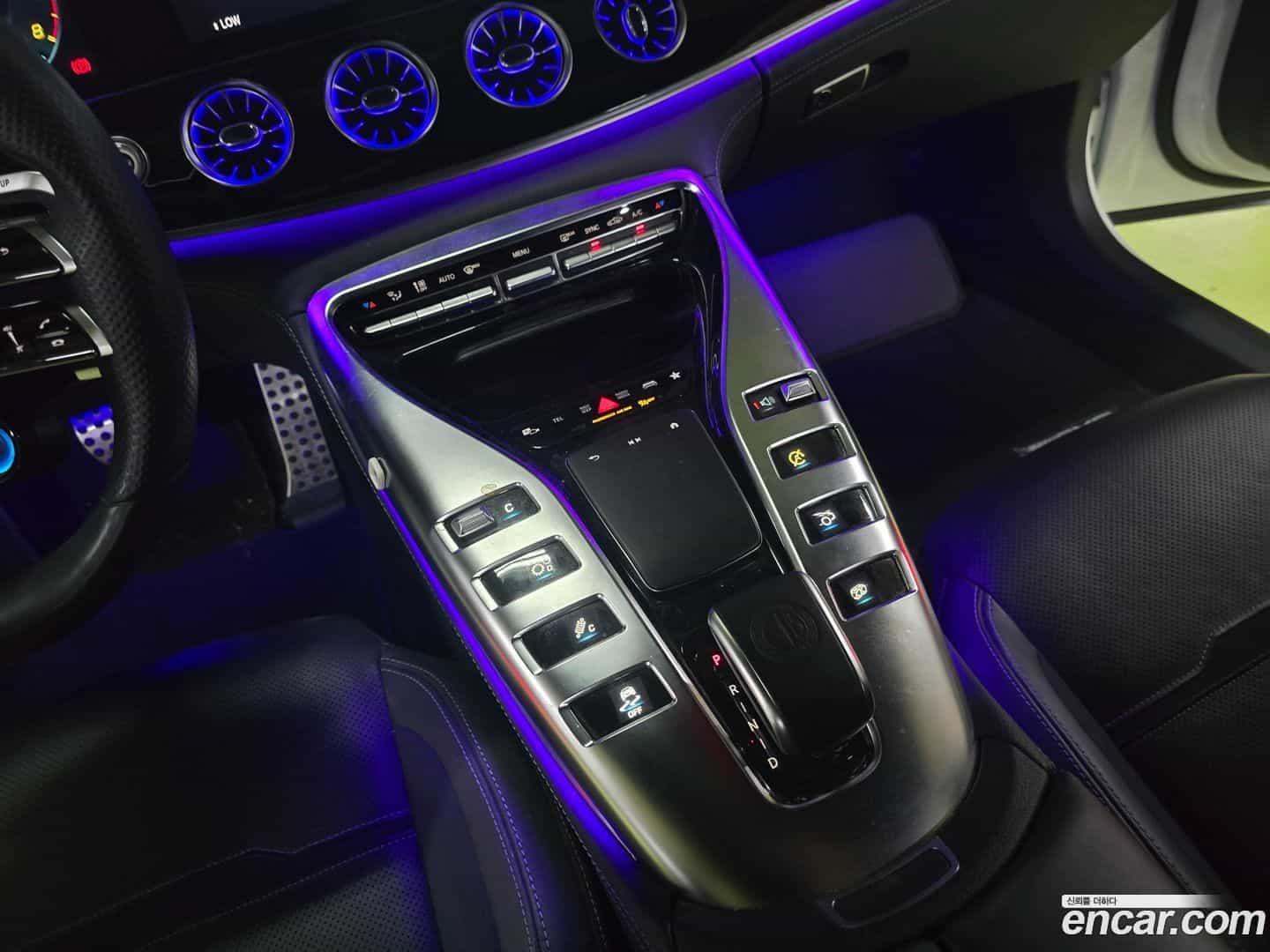 AMG GT Mercedes-Benz 2022.10-INNER-010