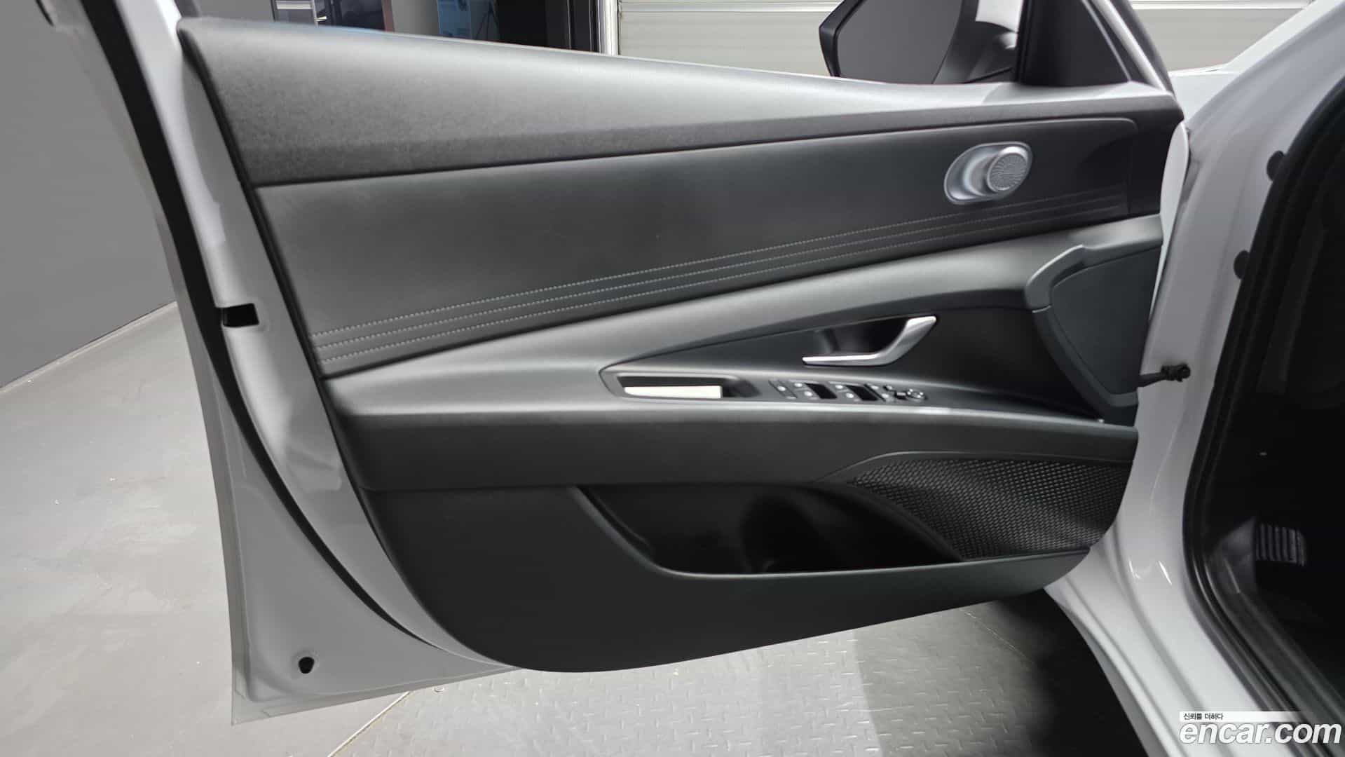 AVANTE Hyundai 2021.6-INNER-034