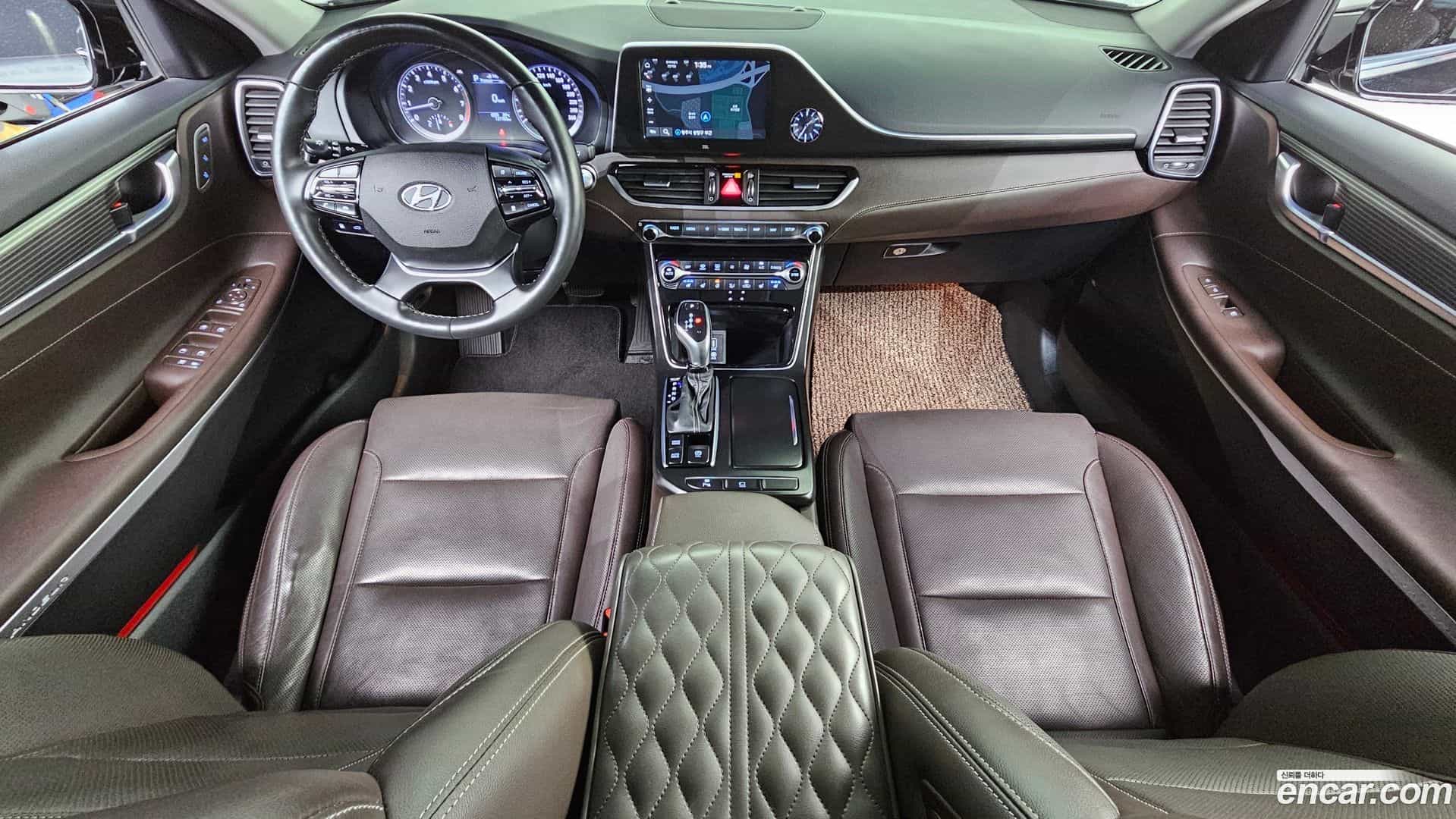 Grandeur Hyundai 2018.2-INNER-007