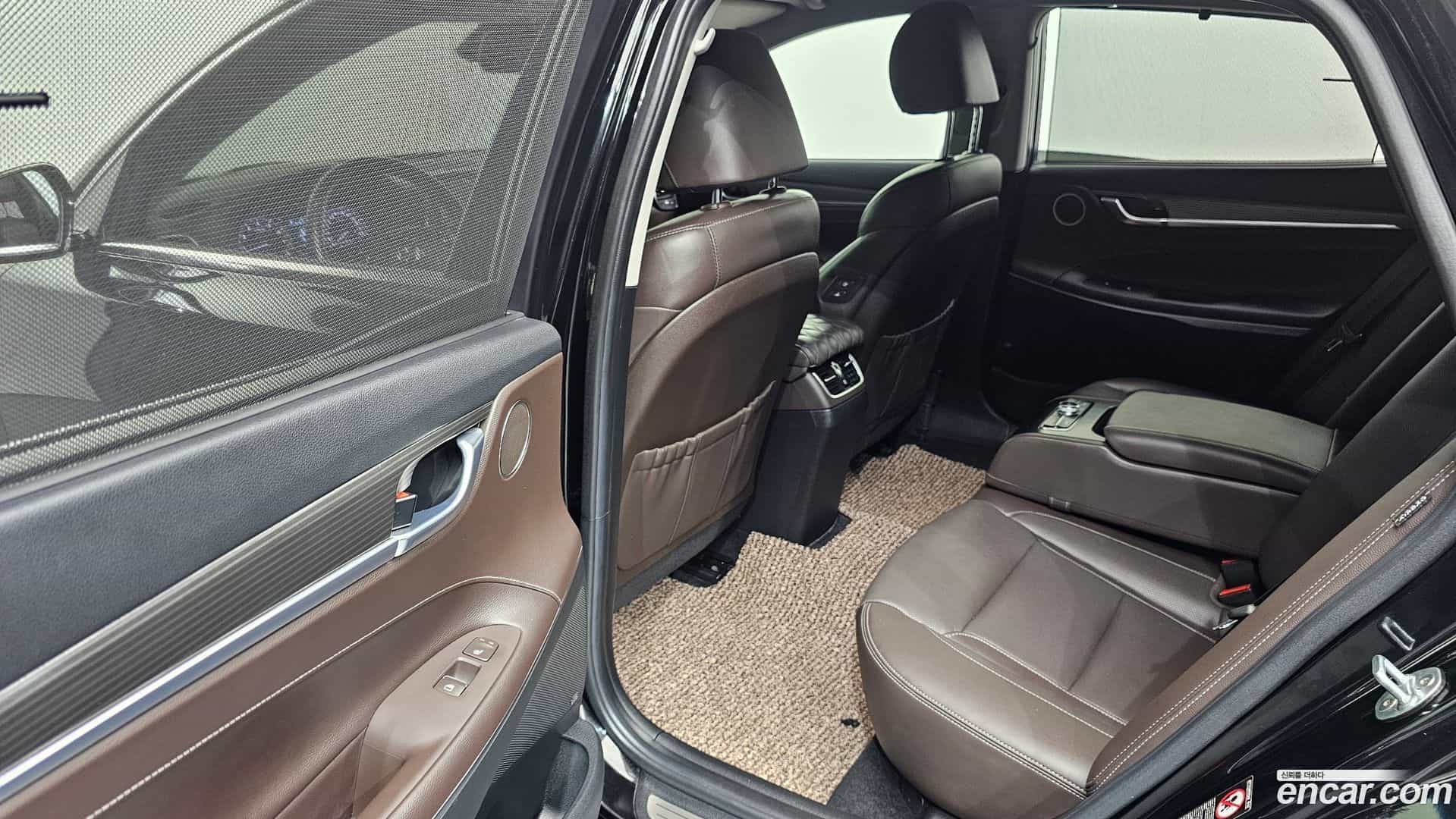 Grandeur Hyundai 2018.2-OPTION-015
