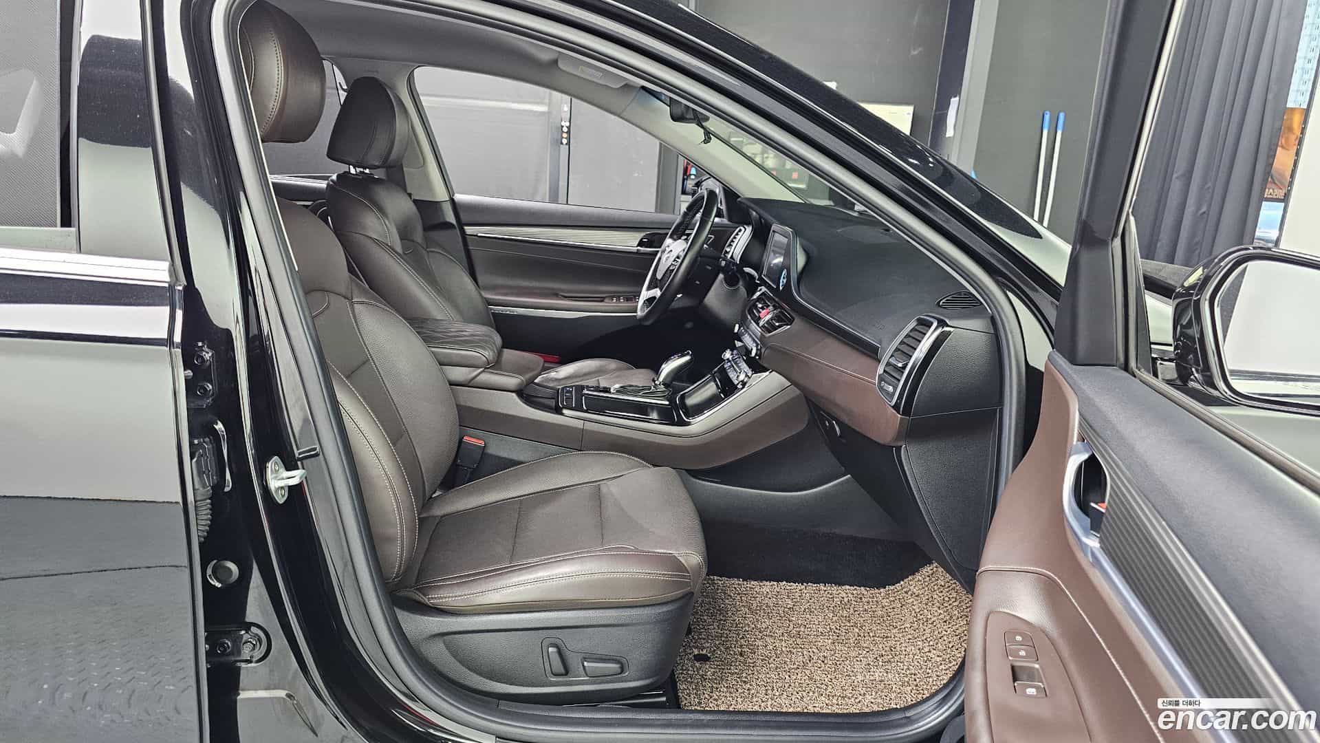 Grandeur Hyundai 2018.2-OPTION-016